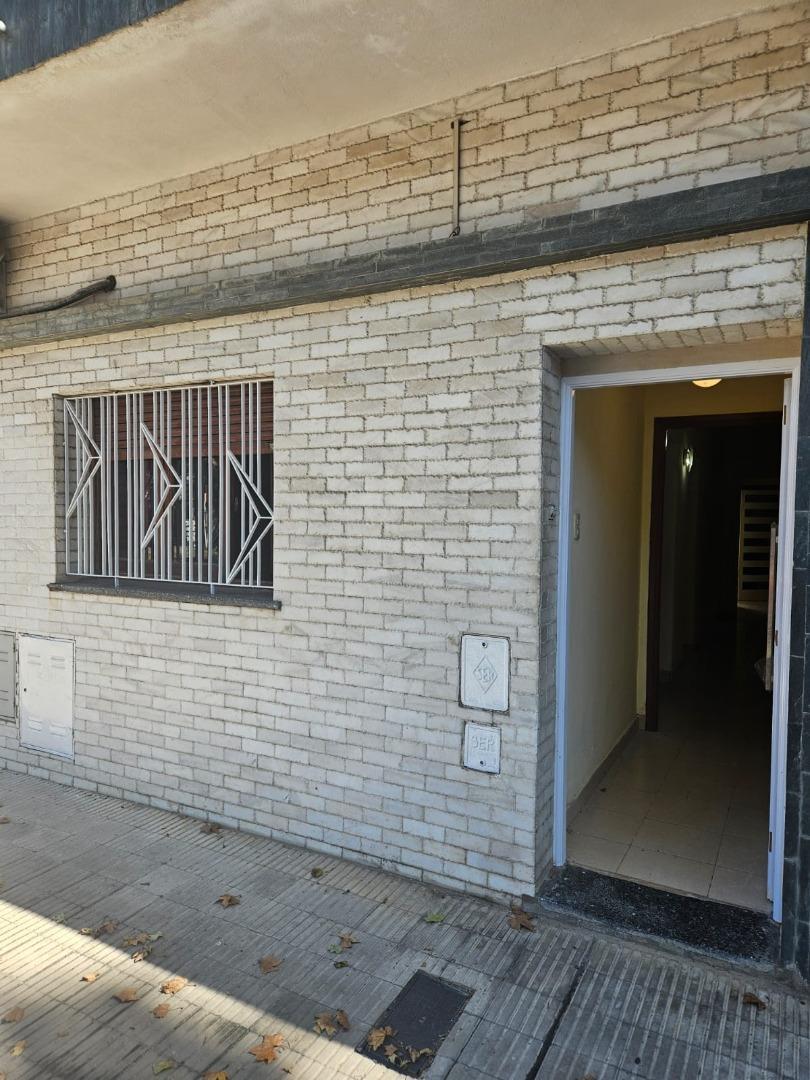 VENTA CASA 2 DORMITORIOS