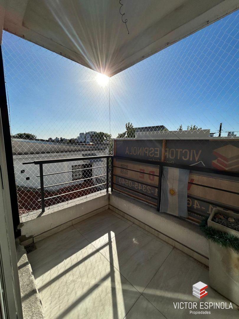 Departamento en Venta con 3 cocheras