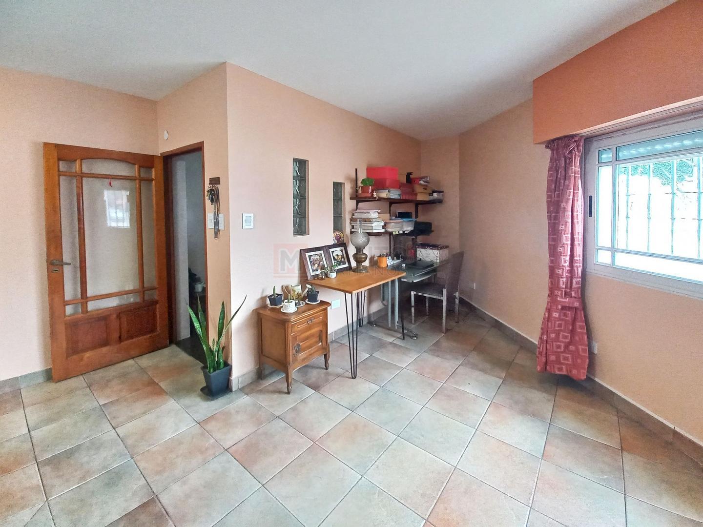 Casa en Venta en Parque Avellaneda, USD 145.000