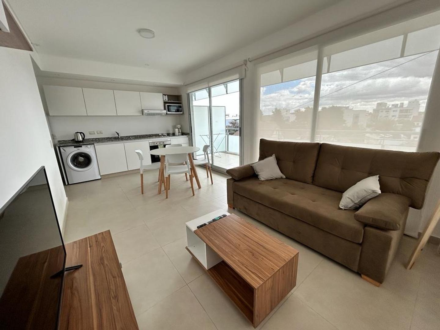 2 ambientes-balcón terraza en Aristóbulo del valle coliving