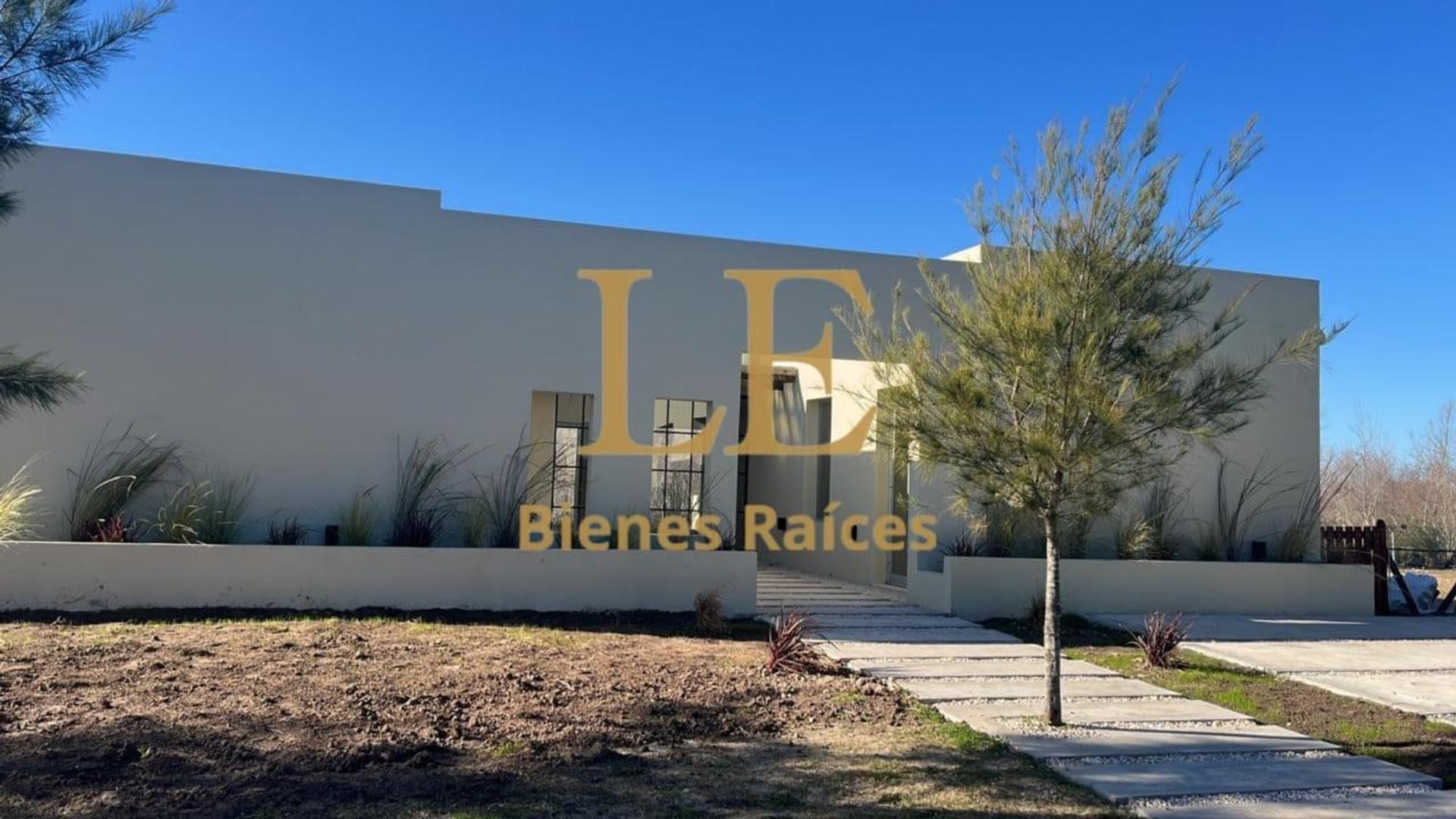 Casa en Venta al Este