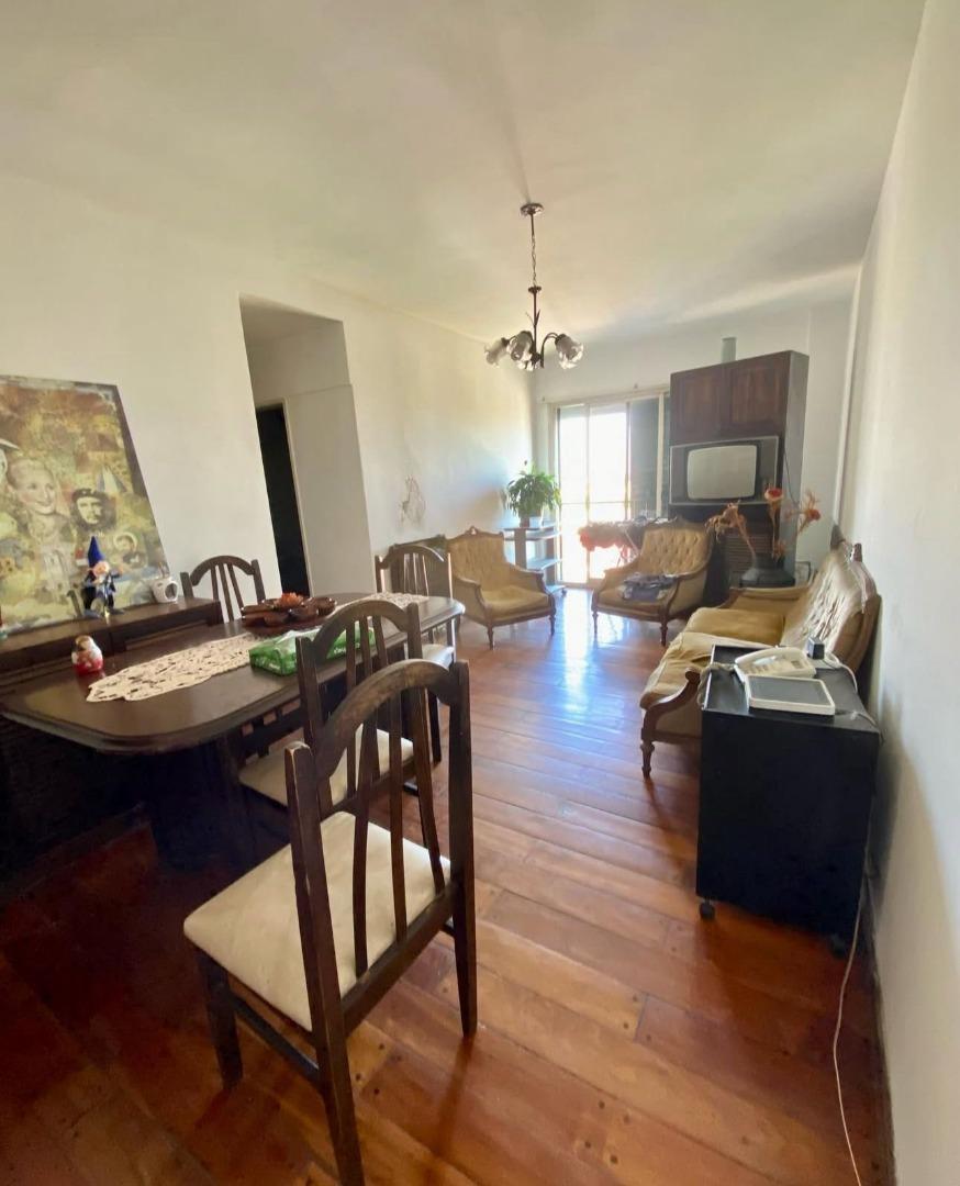 Departamento de 3 ambientes en Barrio Guemes