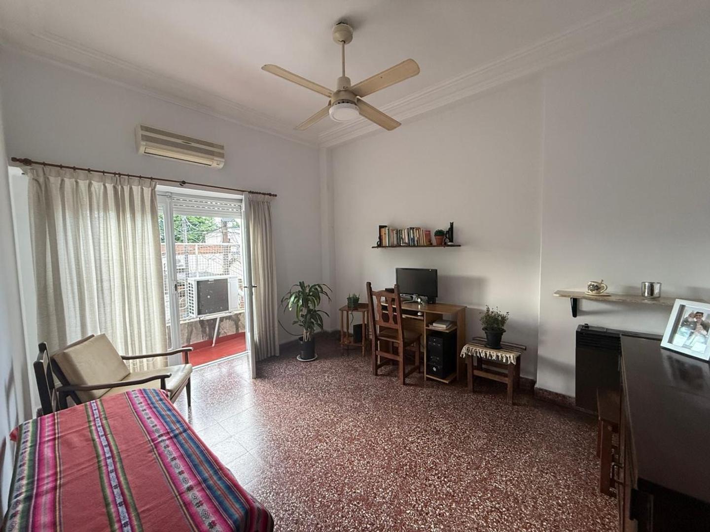 VIVIENDA 3 AMBIENTES CON TERRAZA EN BANFIELD