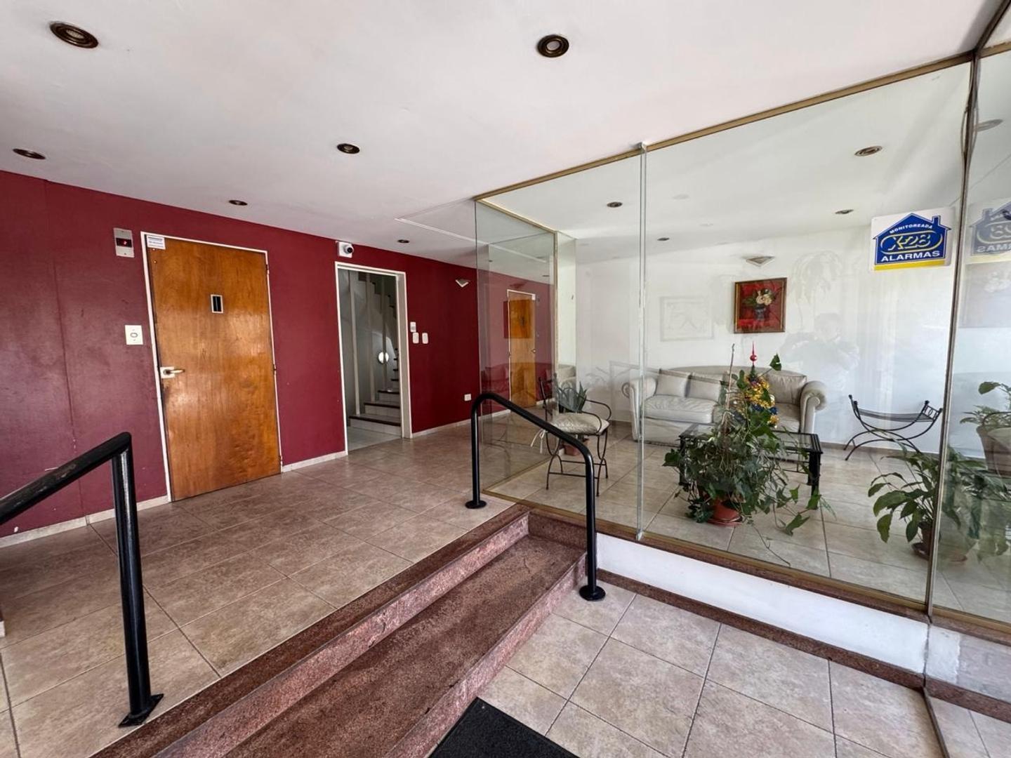 Departamento en Alquiler en Villa Ballester, $ 680.000