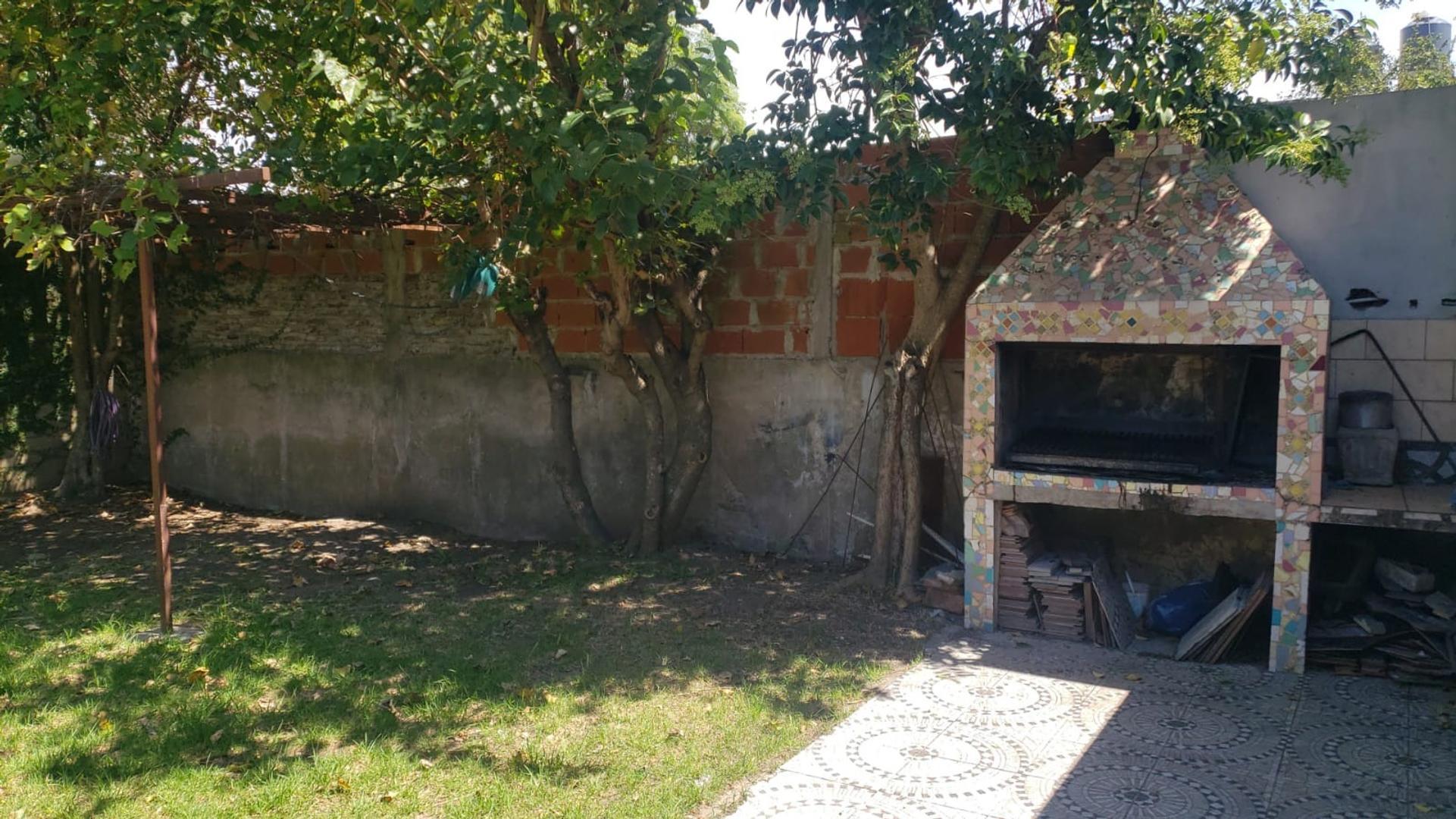 Casa 4 ambientes con 1 baño