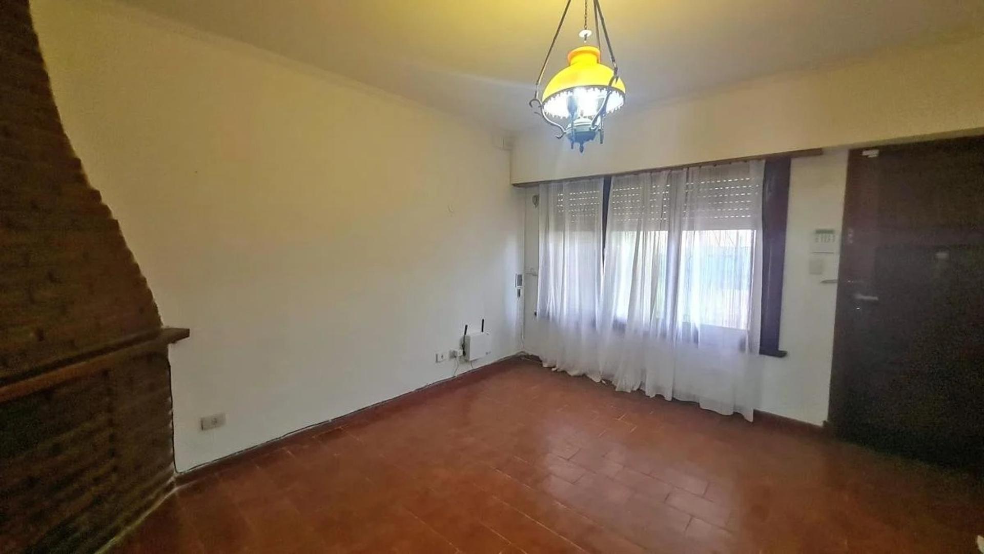 Casa en Venta en Villa Primera, USD 100.000