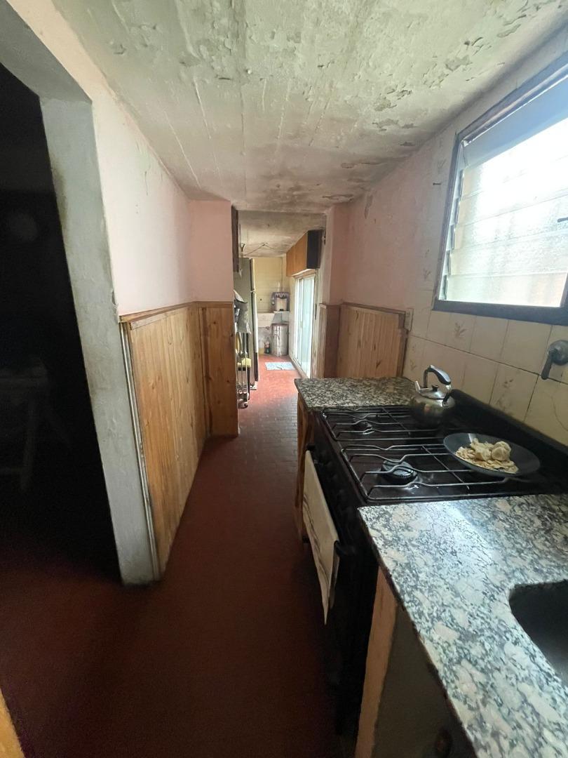 Casa en Venta con 3 cocheras