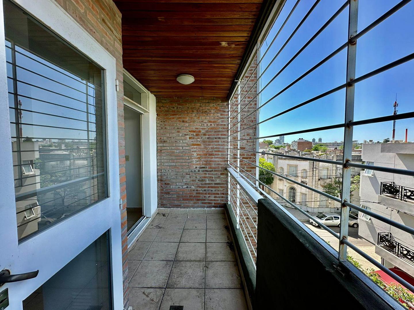 Departamento en Alquiler en Alberdi, $ 430.000