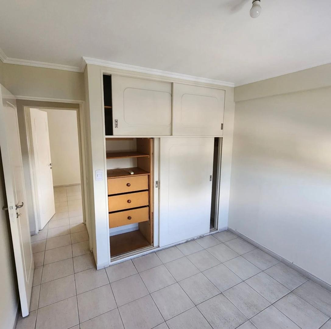 Departamento en Alquiler en Villa Sol, $ 700.000