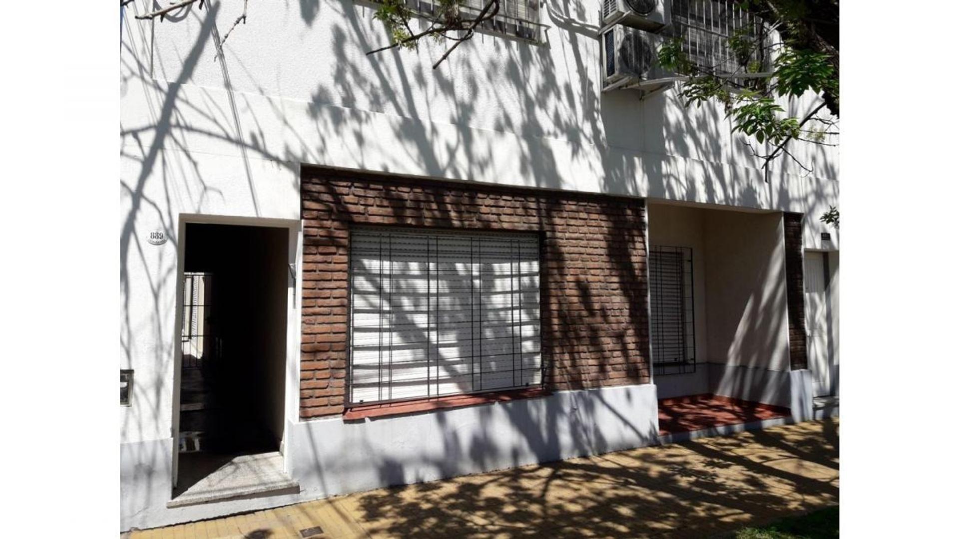 PH EN EXCELENTE UBICACION Y ESTADO  