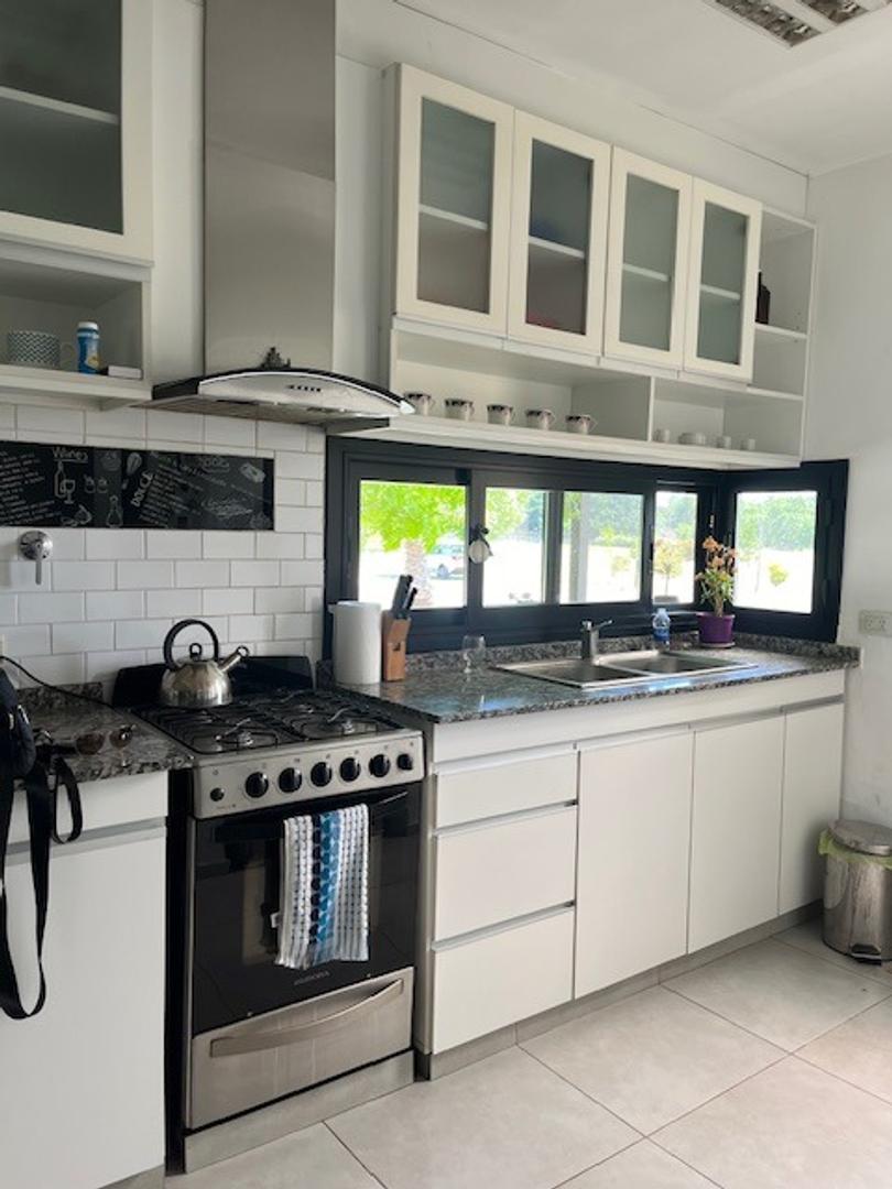 Casa 3 ambientes con 3 baños