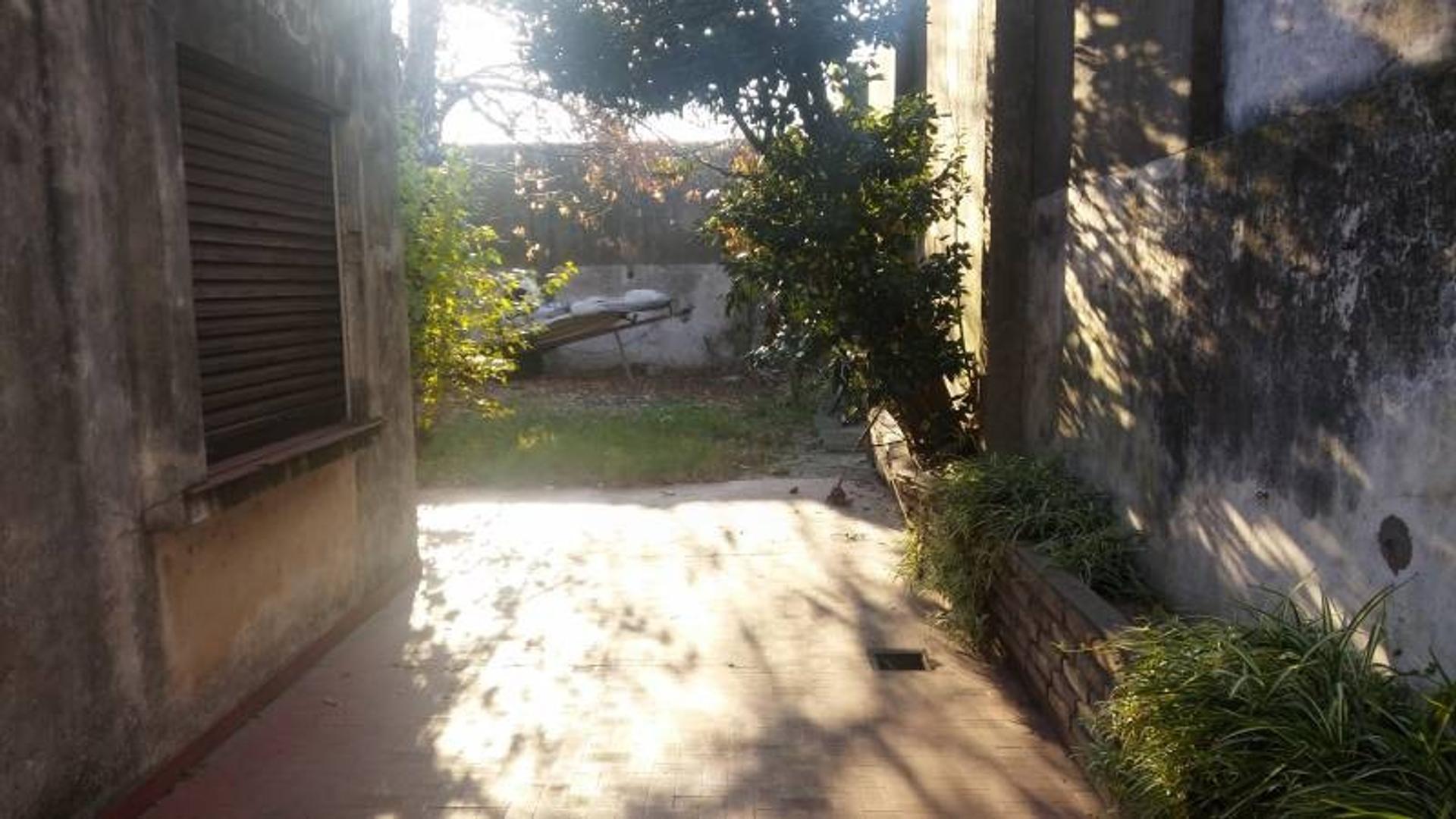 Casa en Venta en Berazategui, USD 250.000