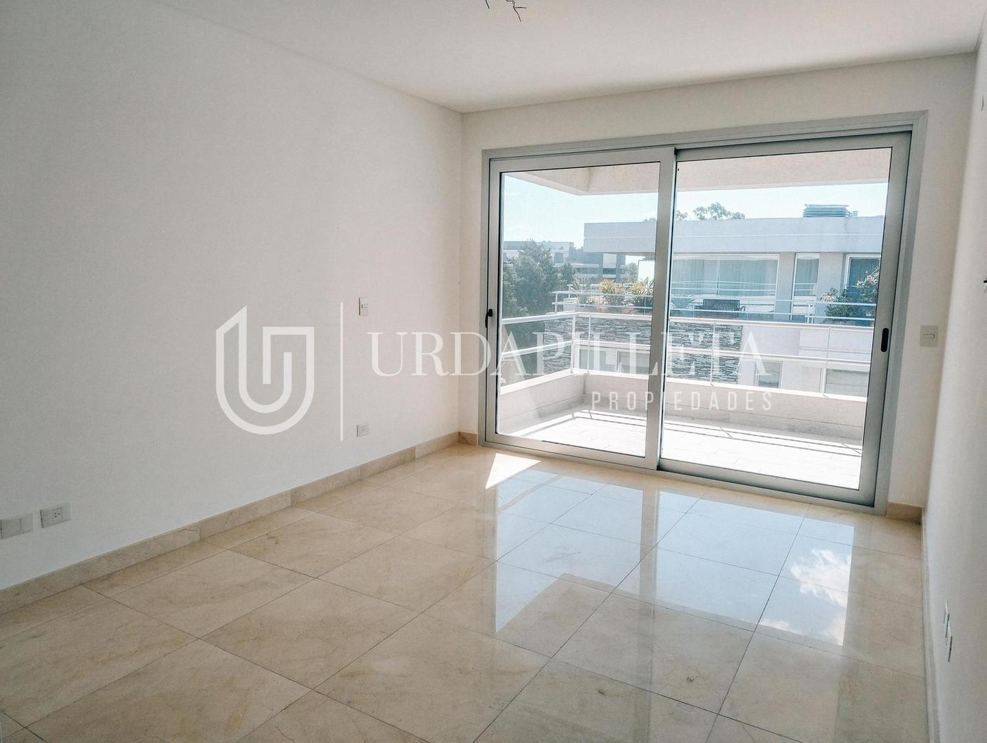 Departamento en Venta con 2 cocheras