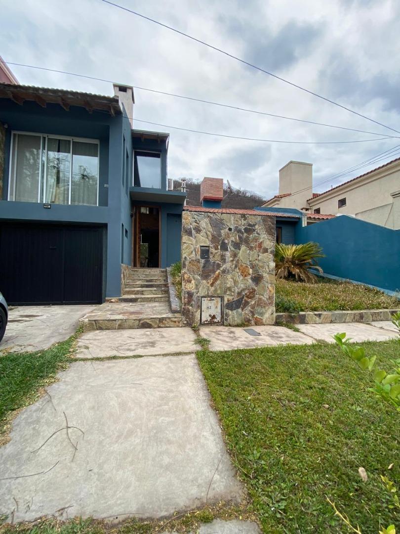 Venta de Casa en BARRIO LOS ARQUITECTOS ZONA UCASAL