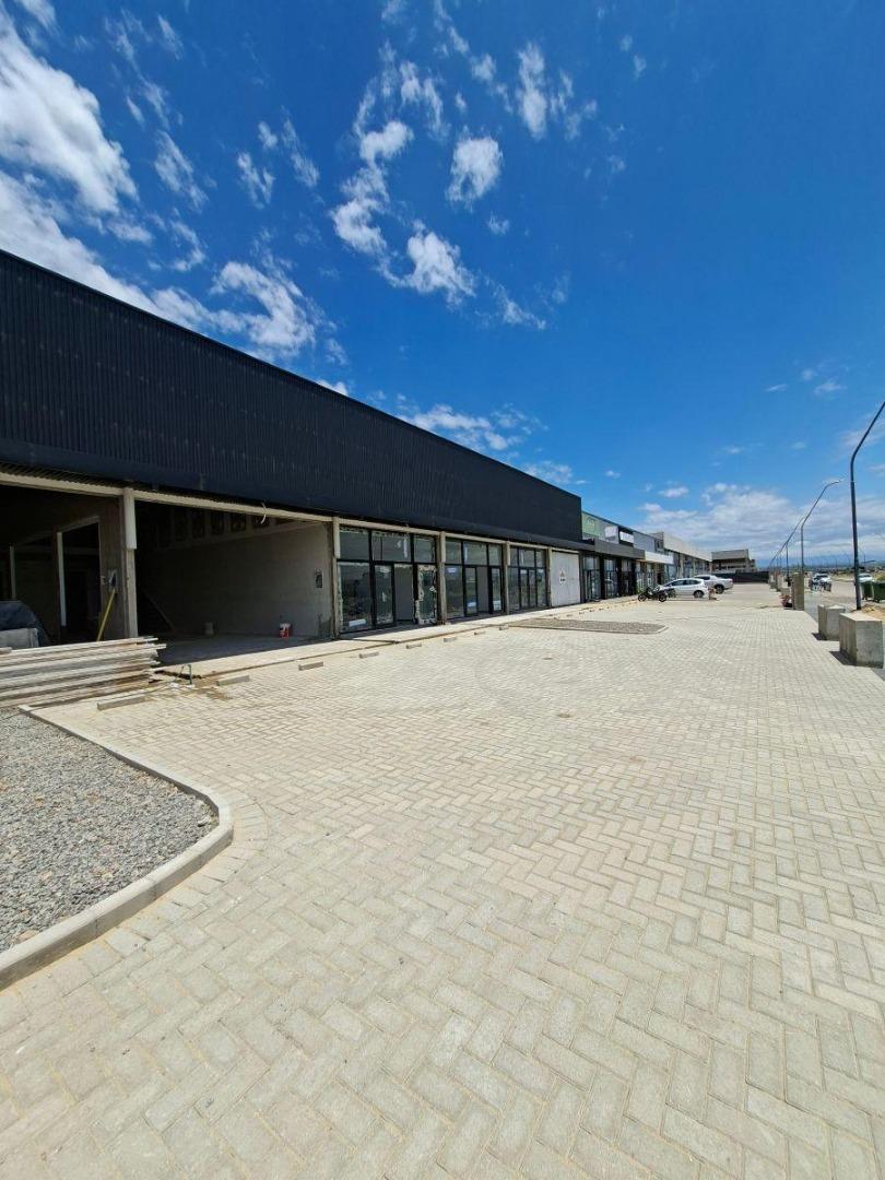 LOCAL APTO GASTRONOMICO COMERCIAL SOLARES MANANTIALES