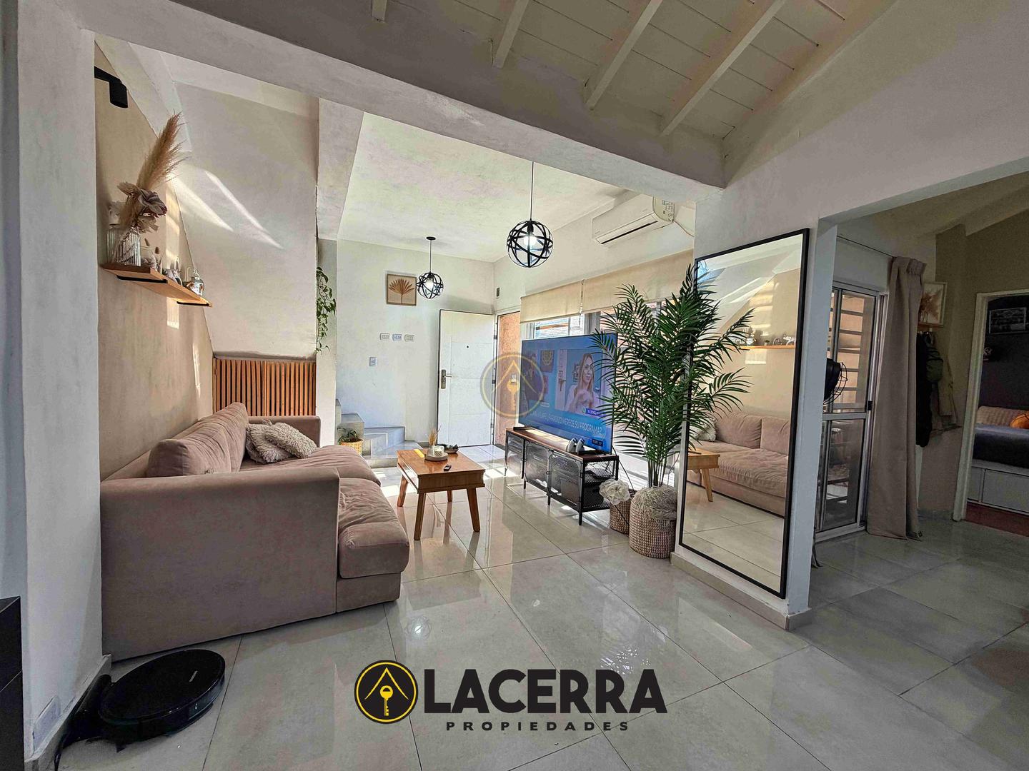 Venta Casa 3 Amb mas Galpon - Rivadavia al 5500