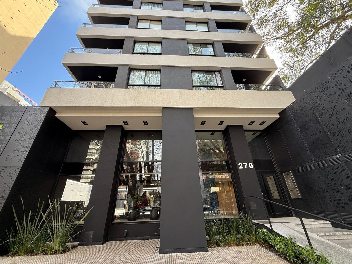 Pellegrini 270 , Piso 13