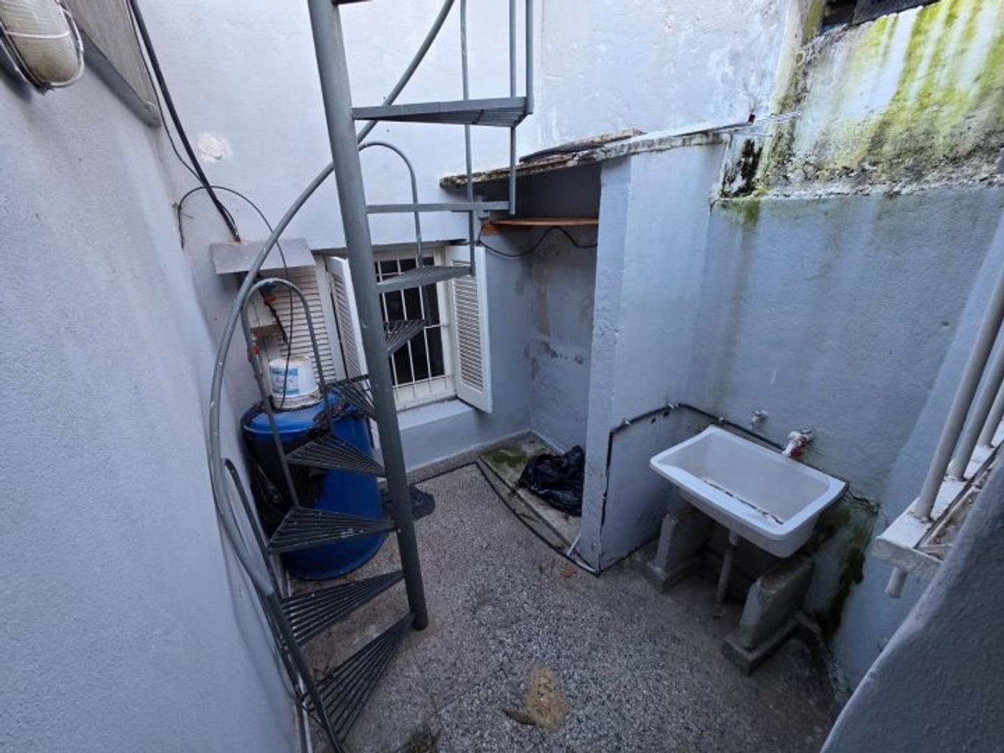 VENTA DEPTO UNICO DE PASILLO DOS DORMITORIOS