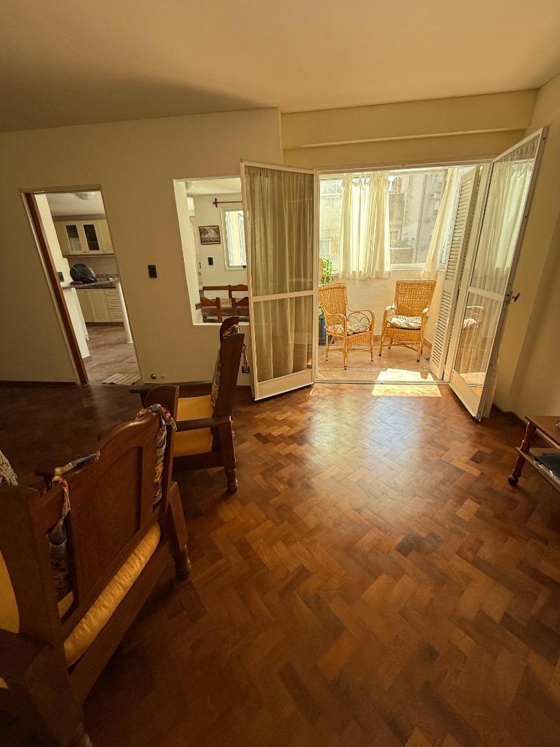 DEPARTAMENTO 2 DORMITORIOS 2 BAÑOS MUY AMPLIO