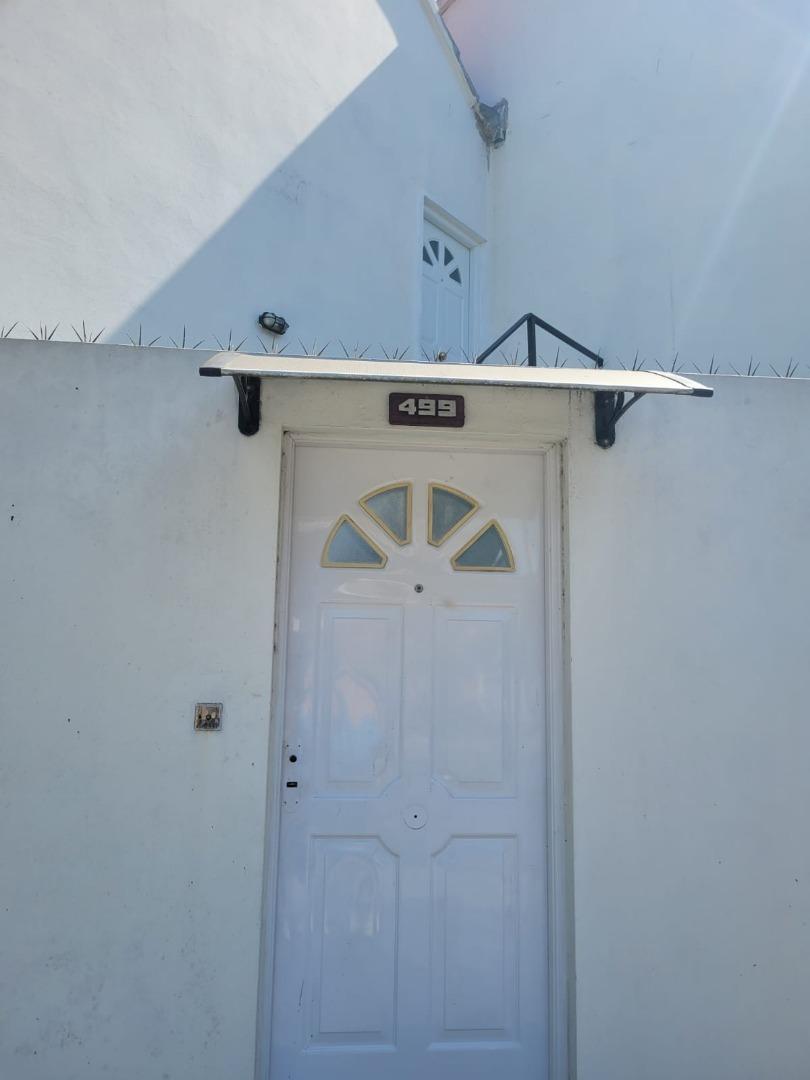 Pergamino 400, Piso 1