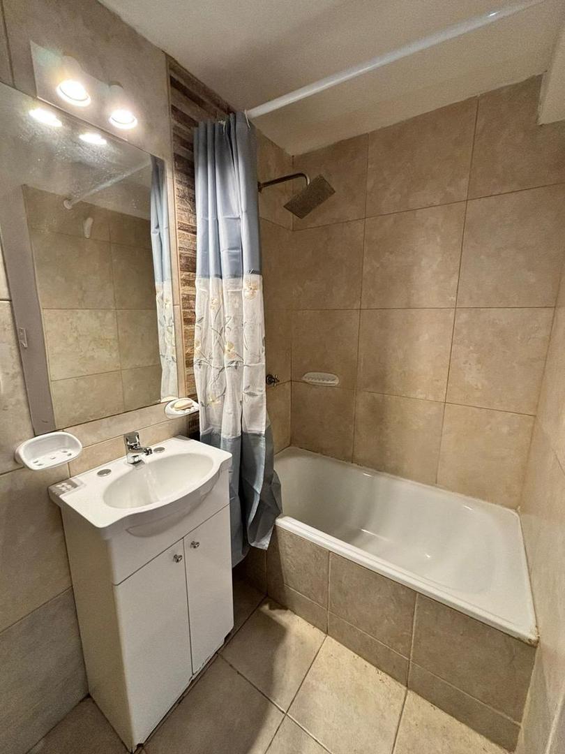 ALQUILER TEMPORAL Monoambiente a metros de Bv. Oroño