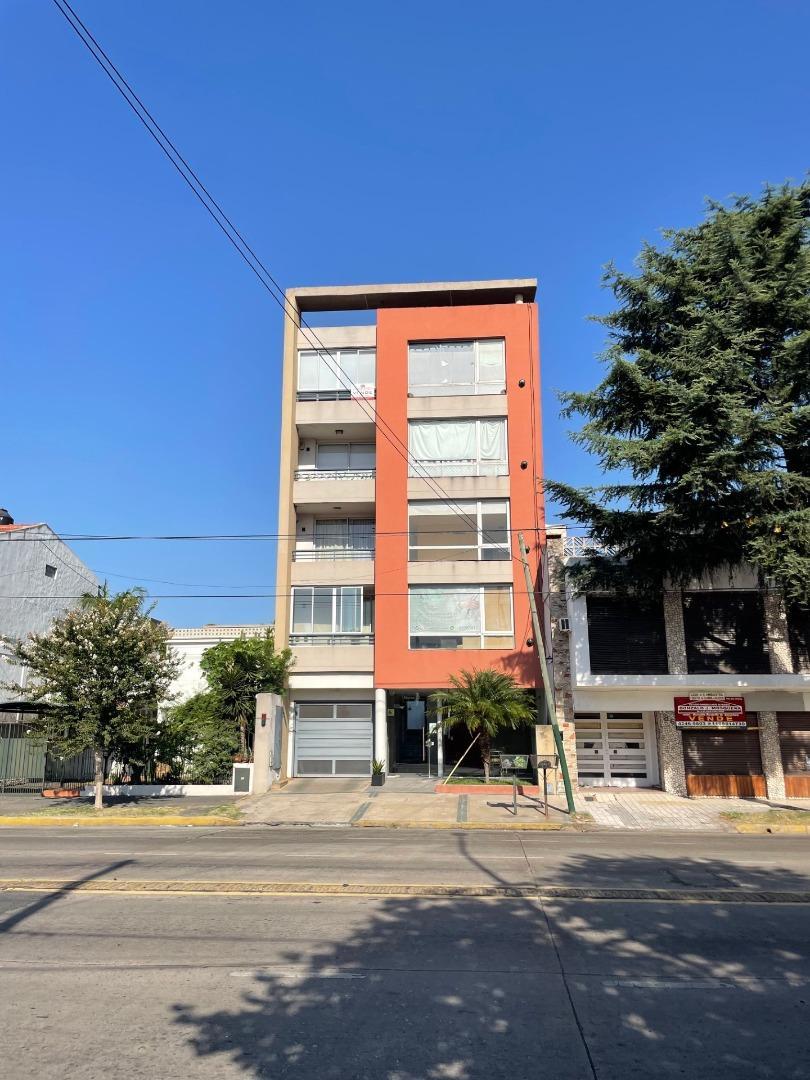 Departamento Monoambiente Apto Profesional en Banfield.