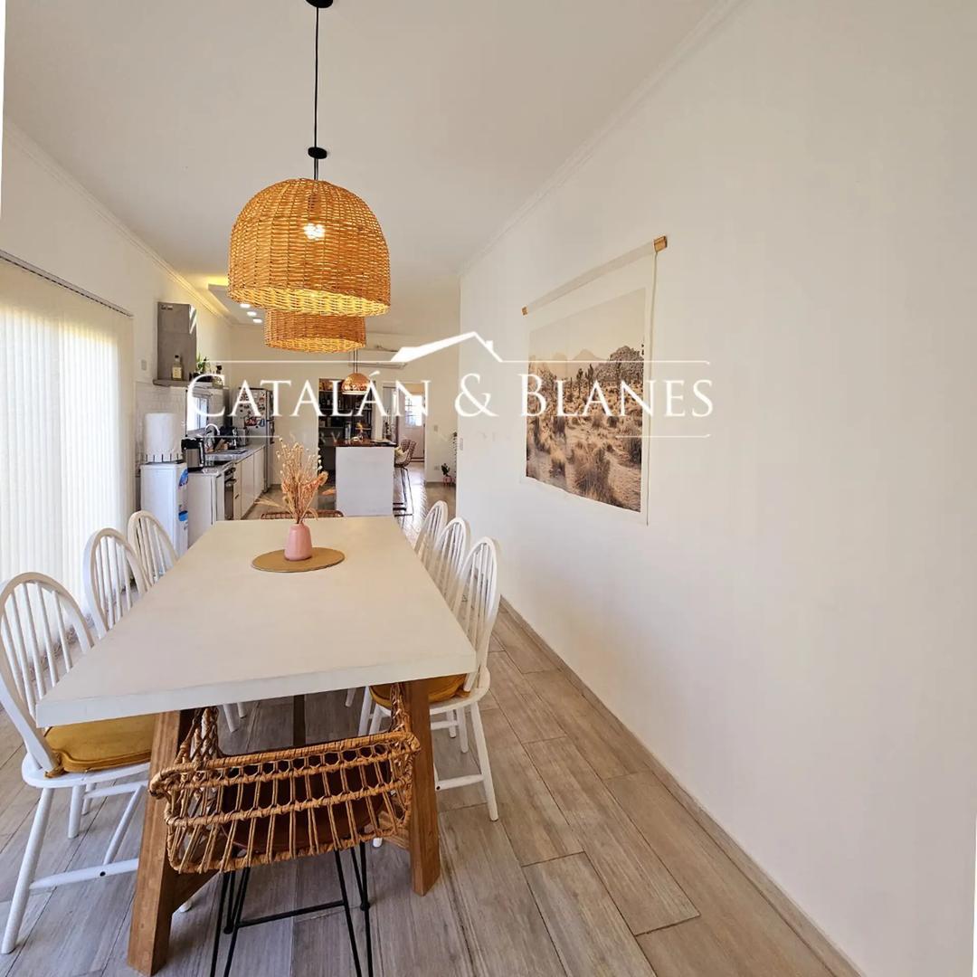 Casa en Venta con 1 cochera