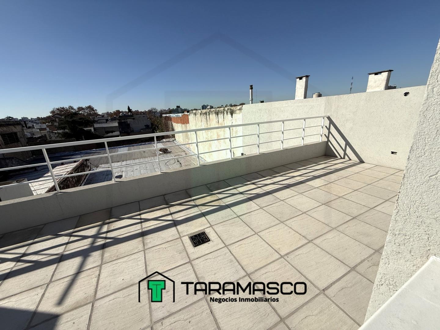 Depto Tipo Casa en Venta de 3 ambientes