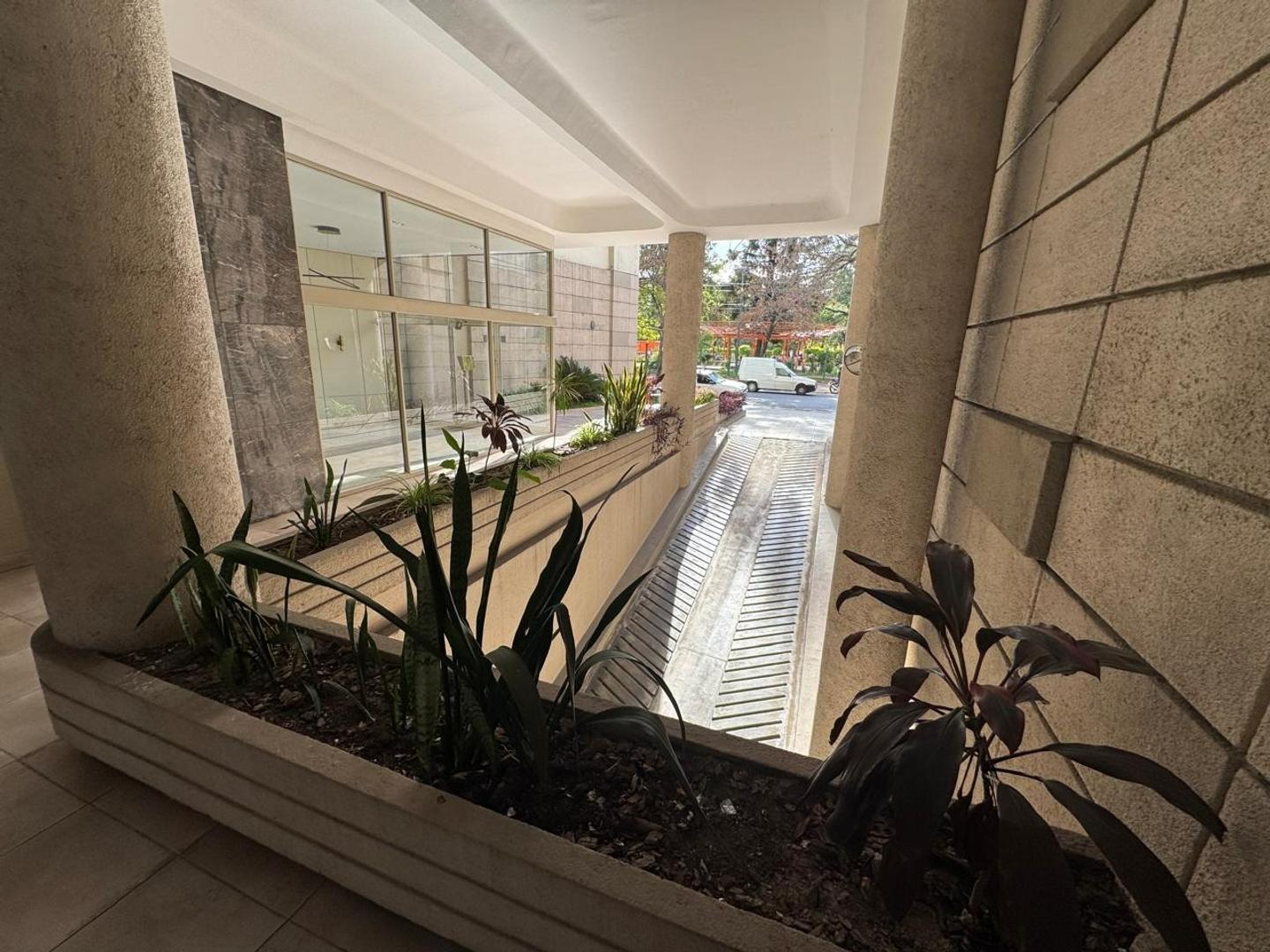 Venta 4 Ambientes o 5, Dep, Cochera, Baulera, EXPENSAS BAJAS