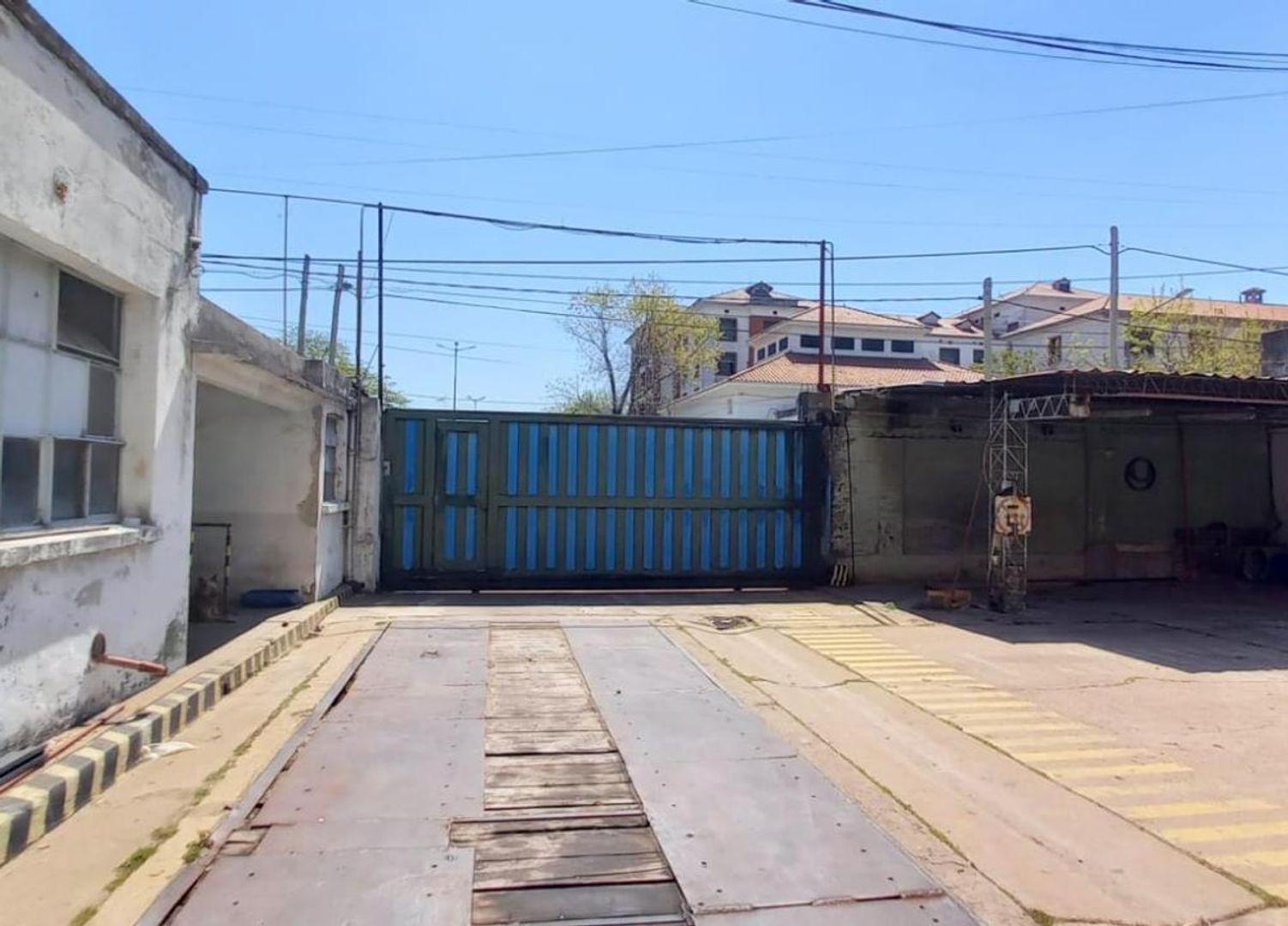 ALQUILER DEPÓSITO/NAVE INDUSTRIAL EN LANÚS OESTE