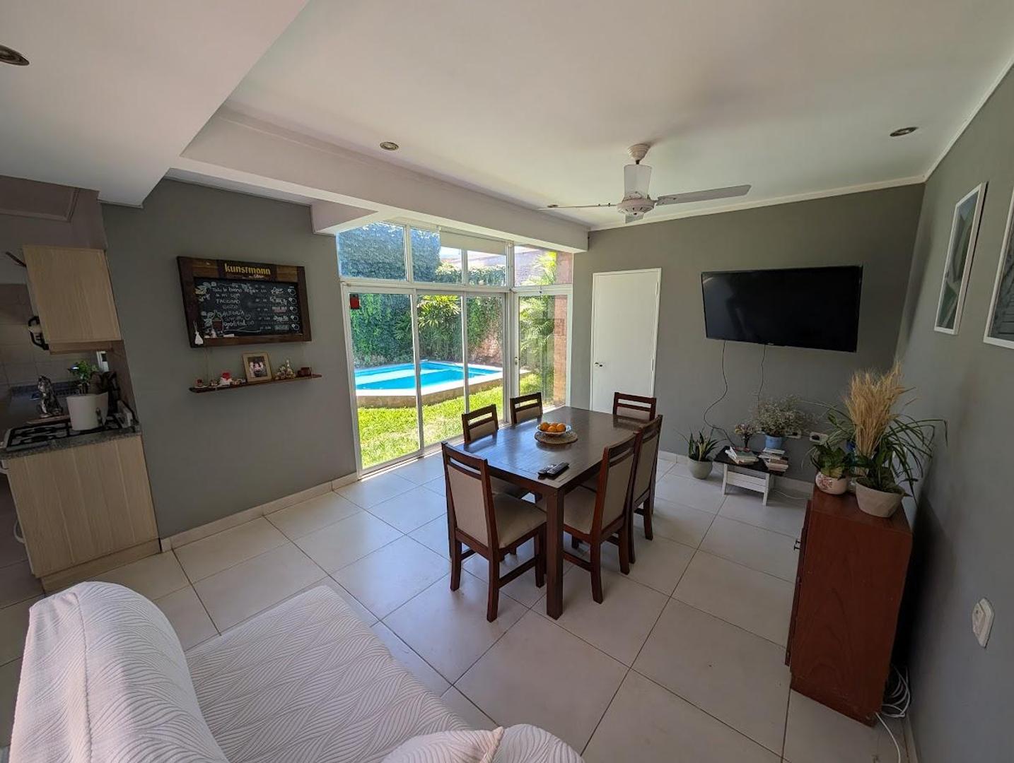 Venta - Casa de dos dormitorios - Santa Fe