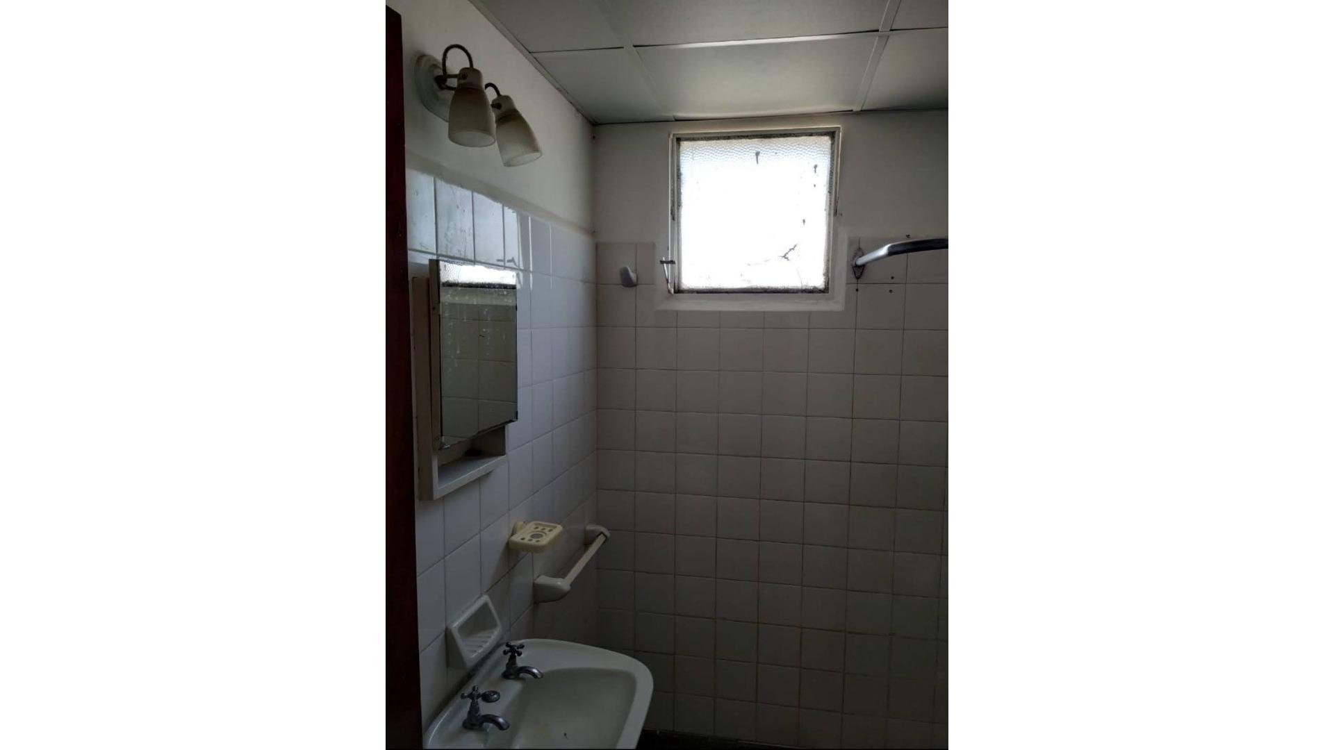 Rivadavia 1100, Piso 2