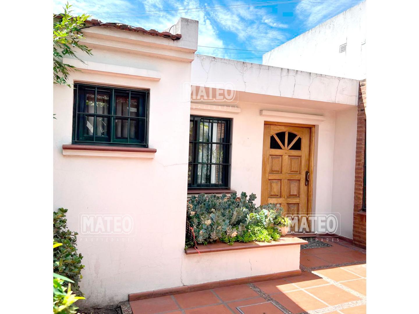 Casa en Venta con 1 cochera