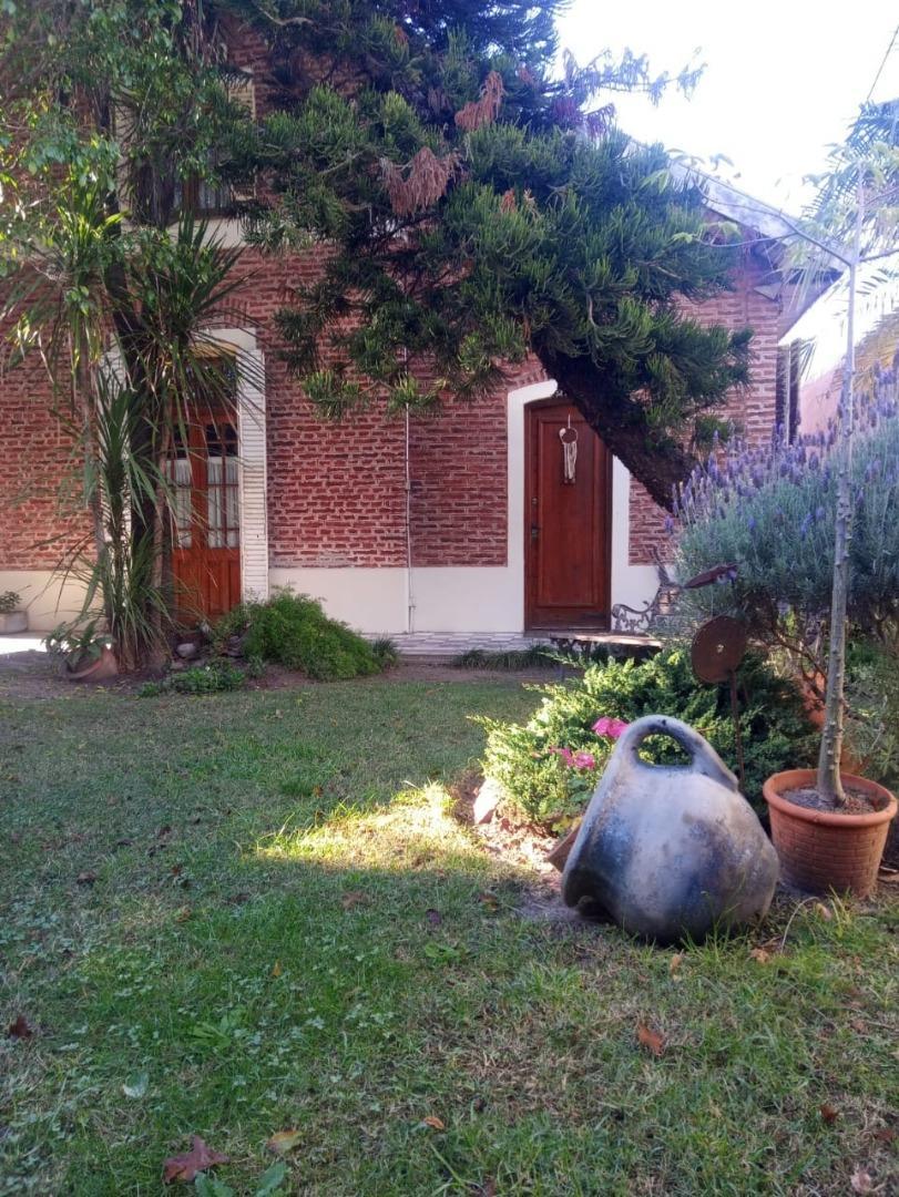 Chalet ingles principio de siglo Ituz Sur