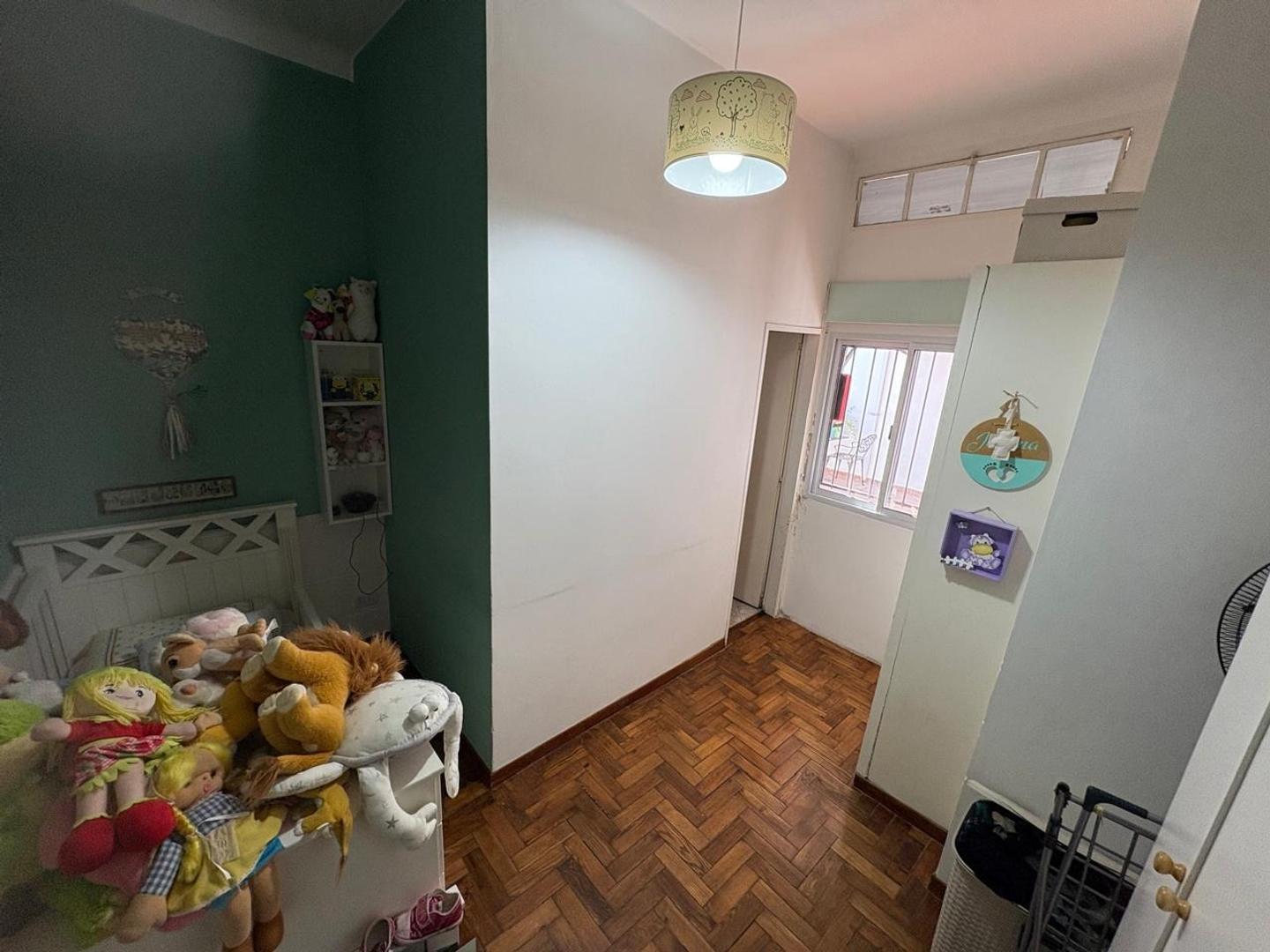 CASA EN VENTA - Morón norte - Zona Residencial.