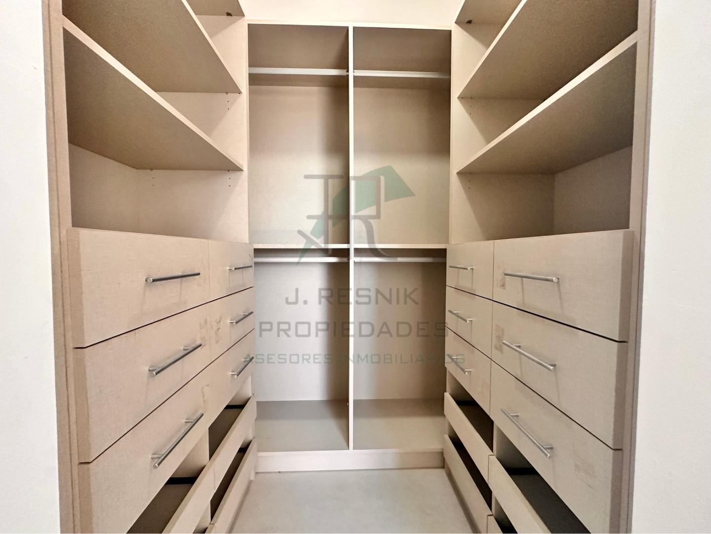 Departamento en Venta en Flores, USD 250.000