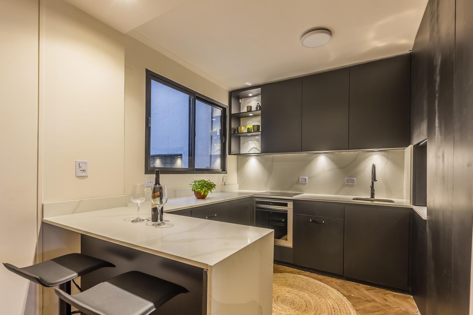 Av. Cordoba 600, Piso 5