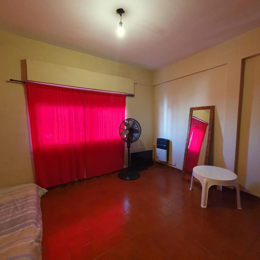 VENTA Departamento 2 dormitorios. Rivadavia Nº582.