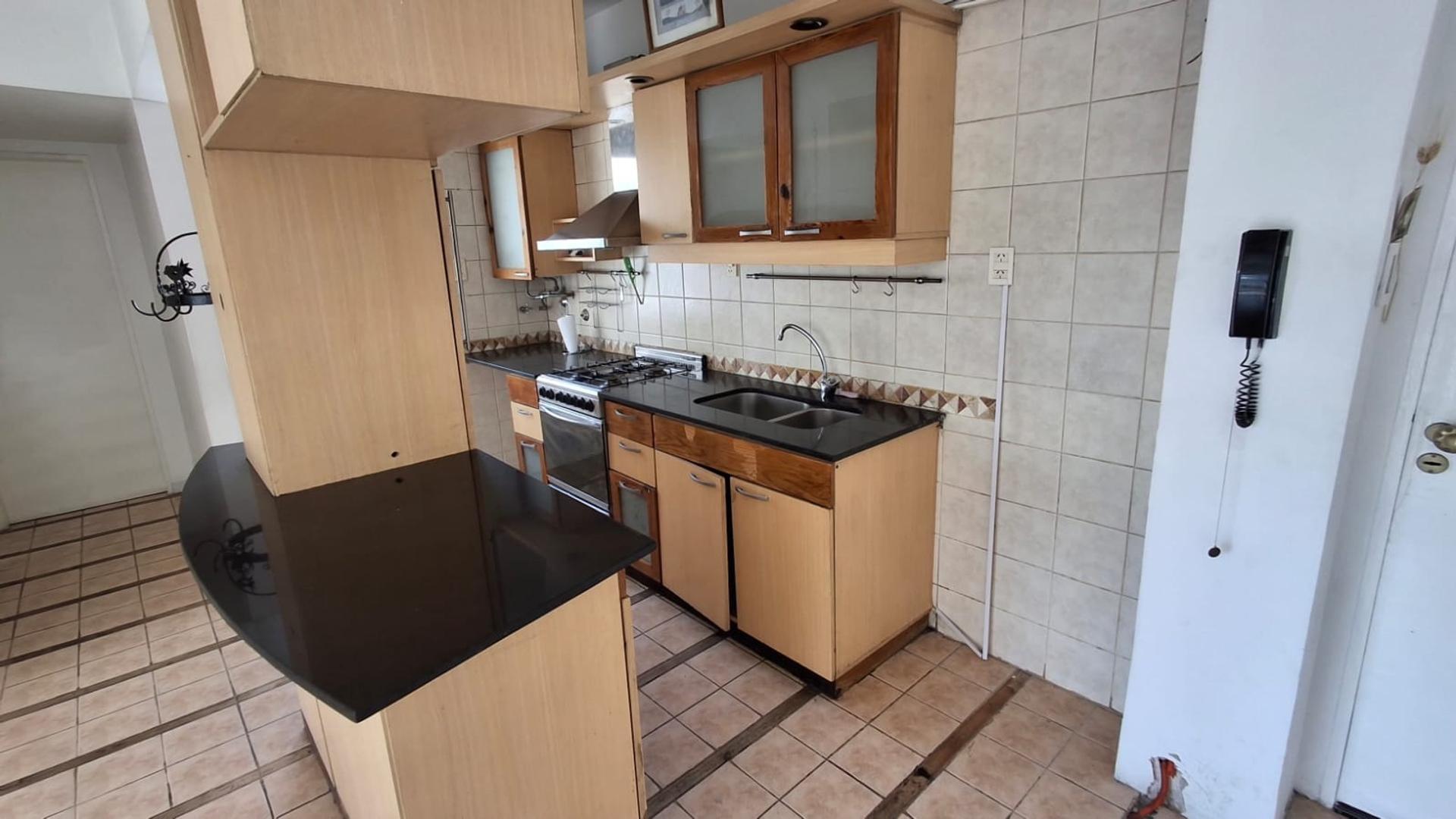 Departamento en Alquiler con 1 cocheras