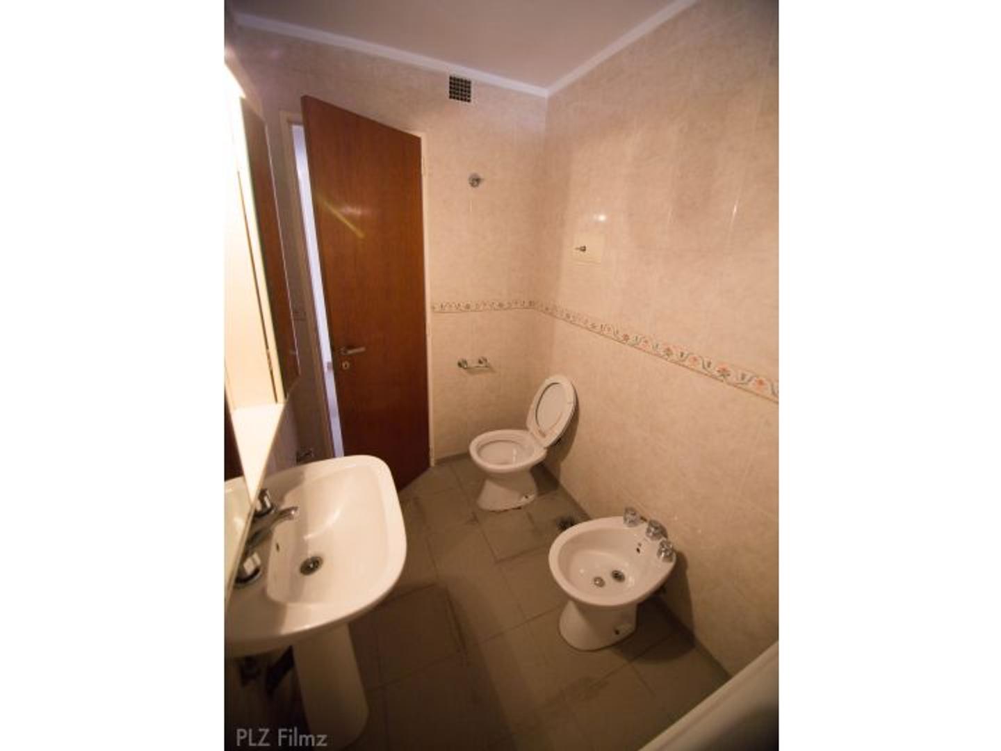 Olivos Barrio Golf, ubicación estratégica  Venta con Renta