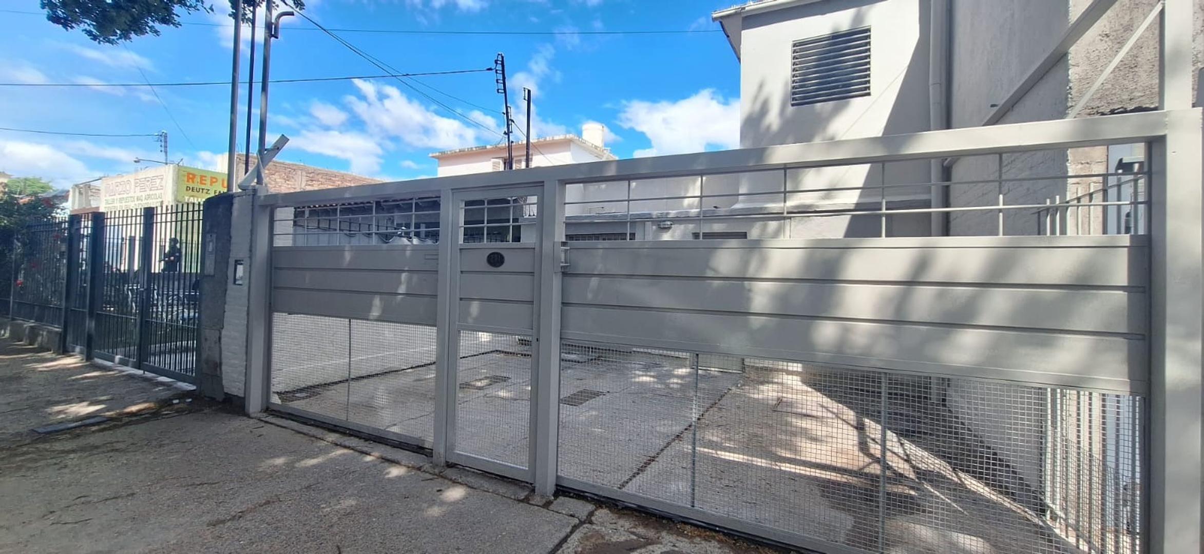 VENTA CASA LAS CAÑAS DORREGO