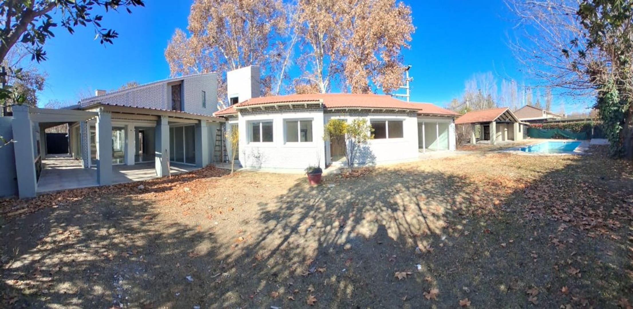 OPORTUNIDAD ÚNICA CASA EN CHACRAS DE CORIA