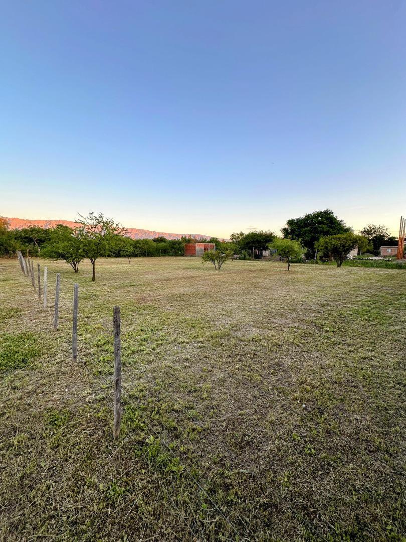Terreno con excelente vista en barrio Piedra Pintada