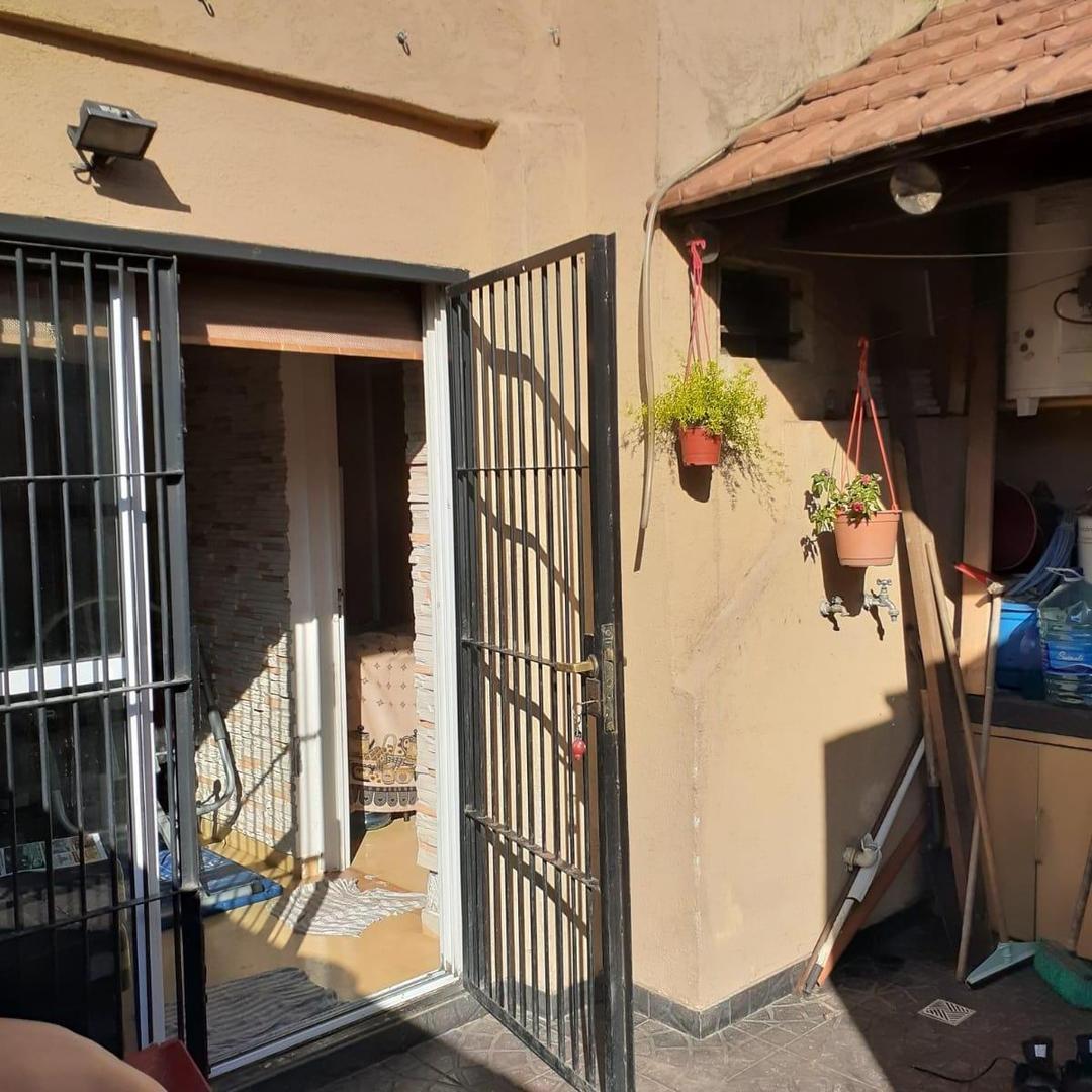 APTO CREDITO - Duplex 3 Amb. c/Patio