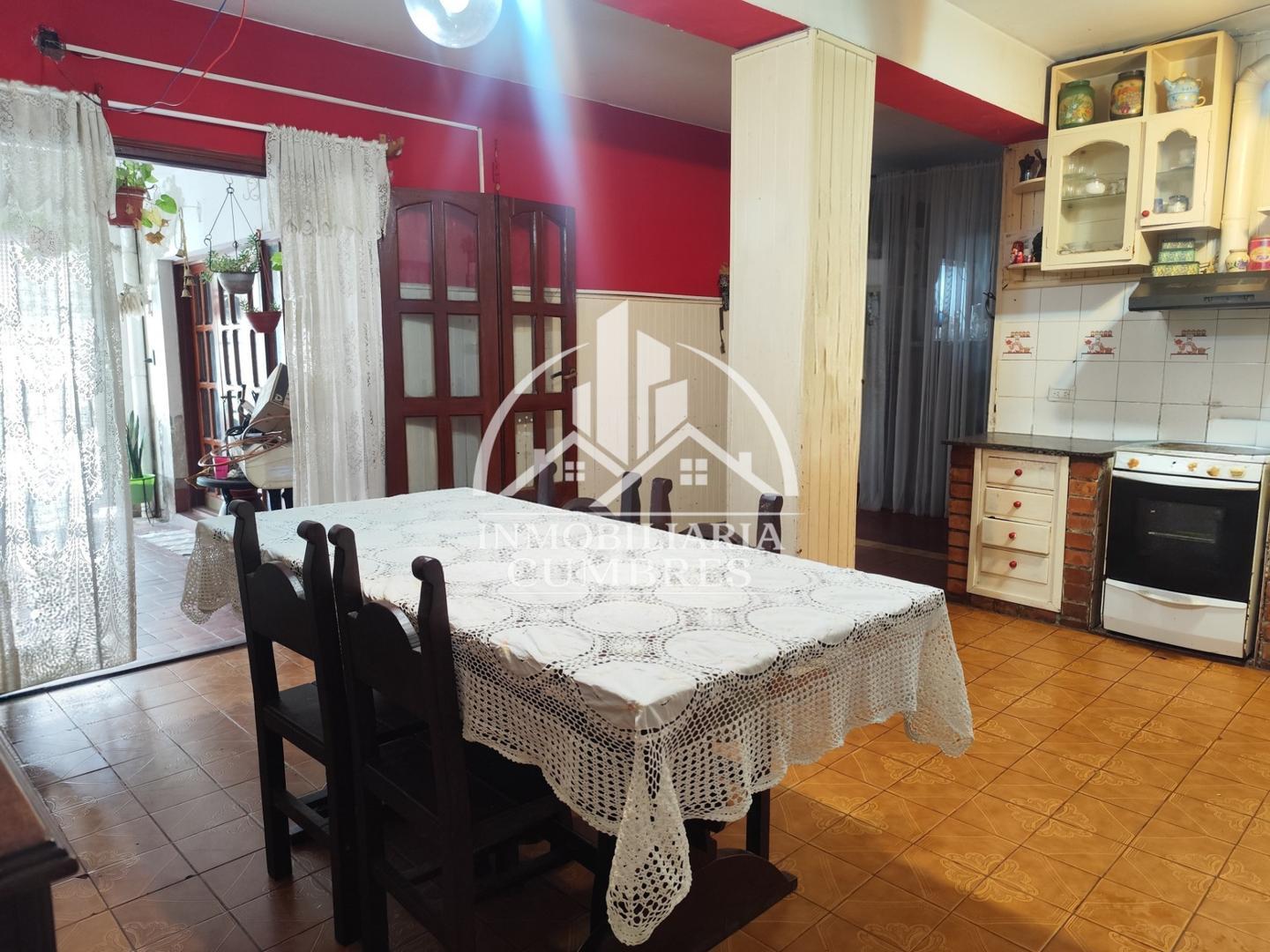 CASA EN VENTA MACROCENTRO