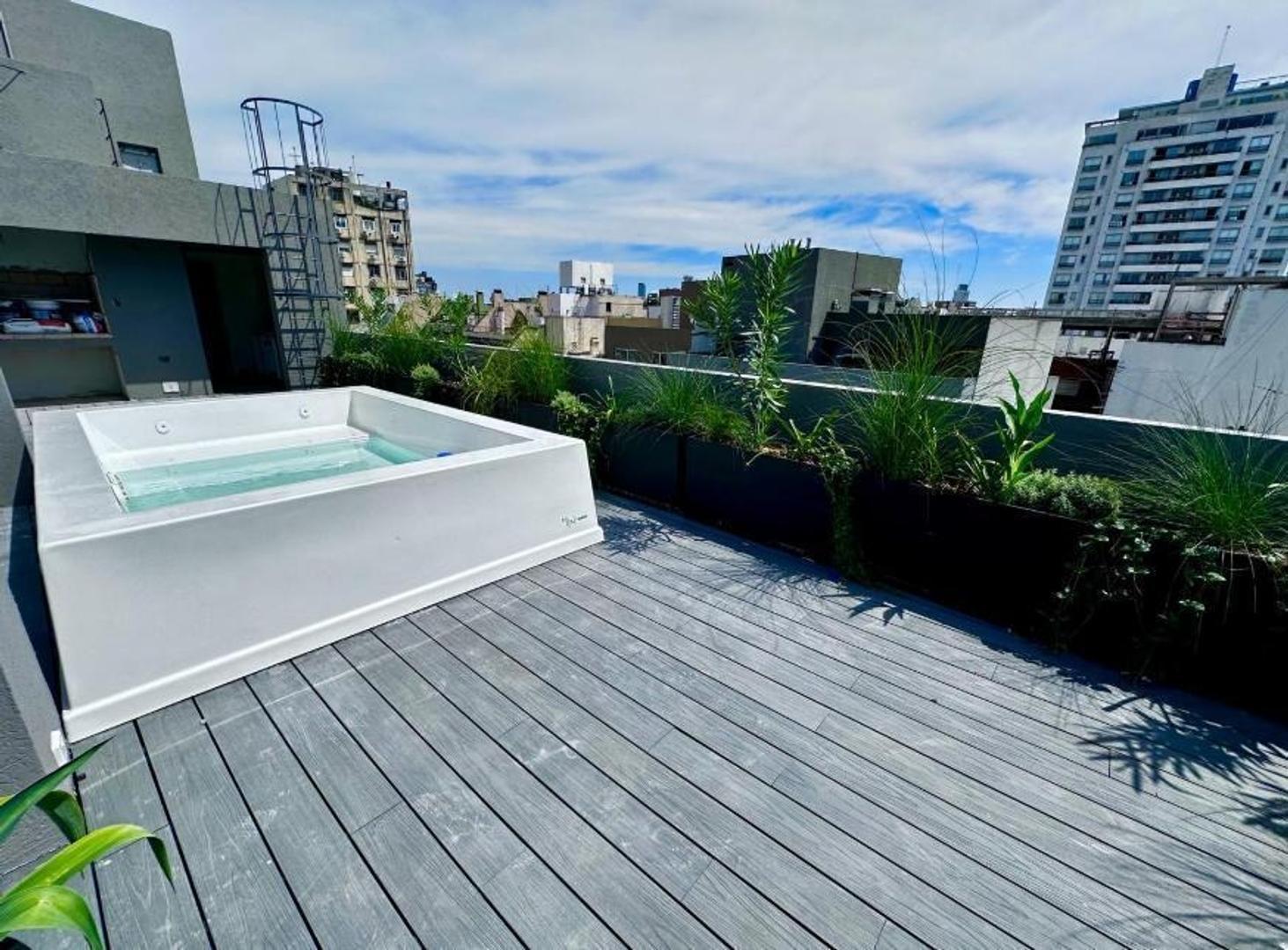 Cabrera 3400, Piso 8