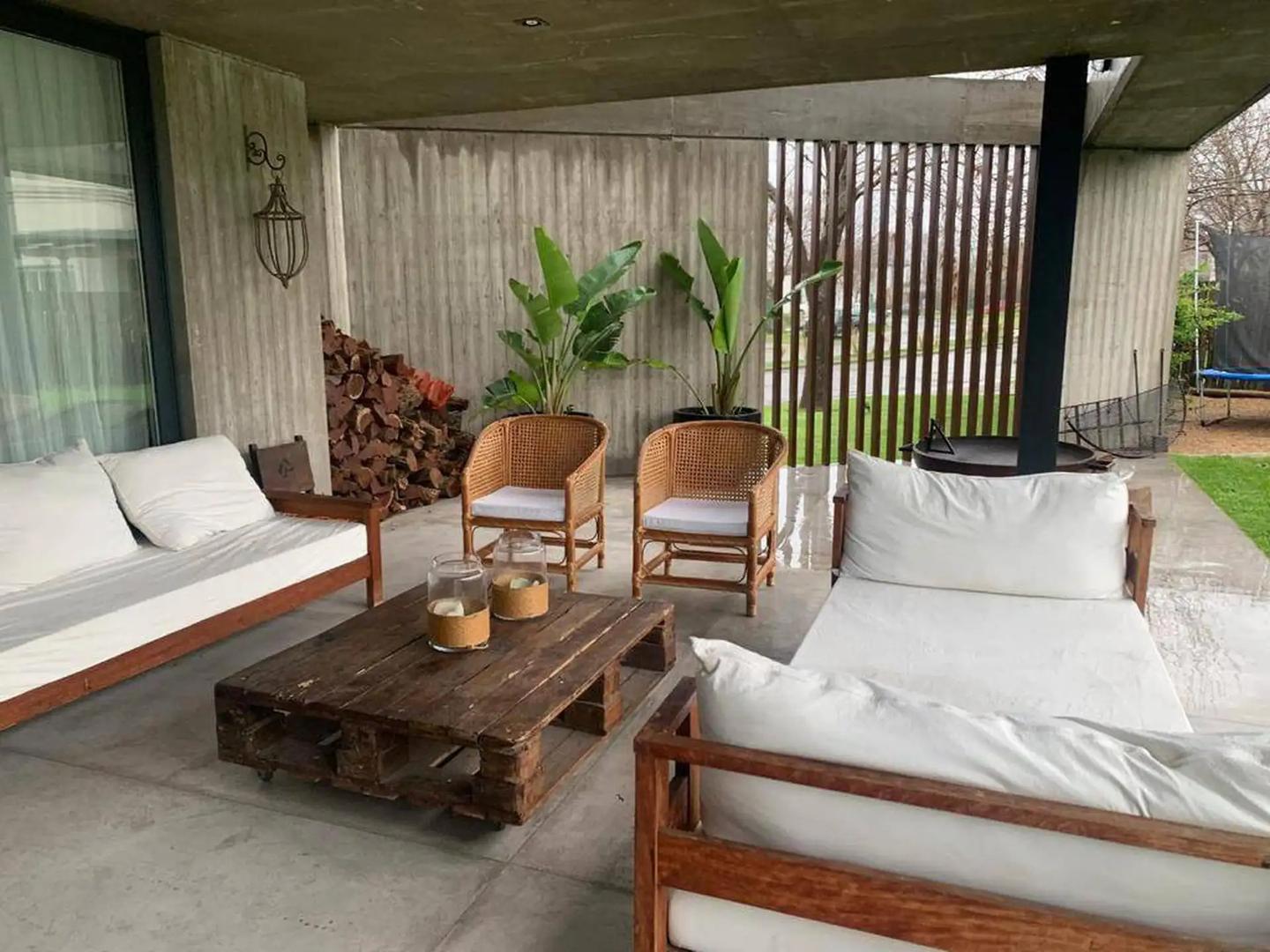 Barrio Lagos Del Norte - Febrero -