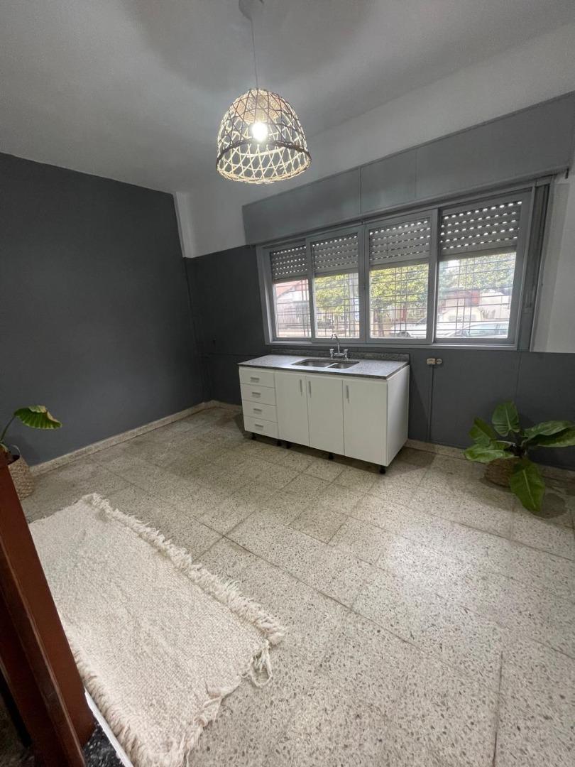 Depto Tipo Casa 4 ambientes con 2 baños