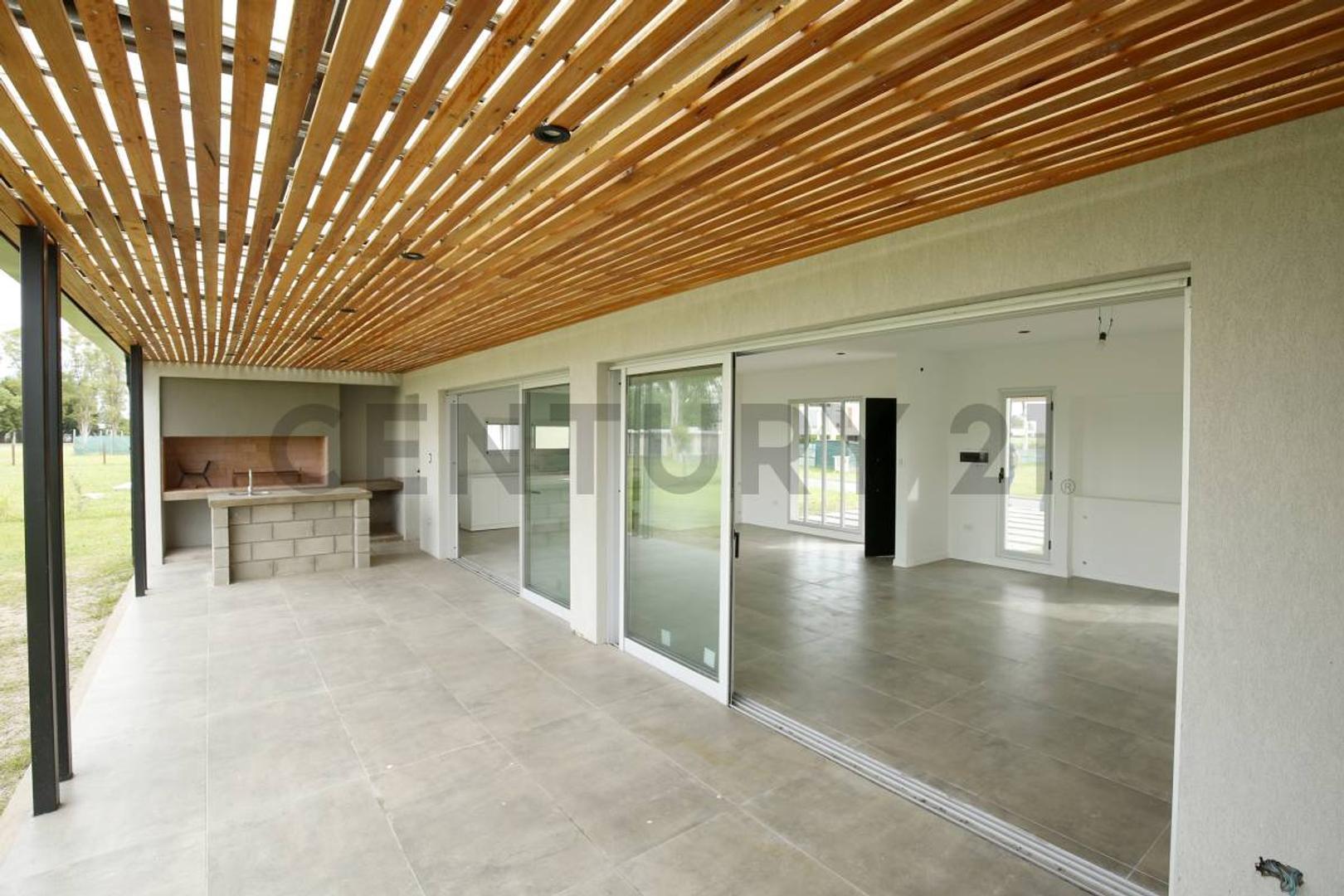 Casa en Venta y Alquiler La Victoria Polo Club, Area 60