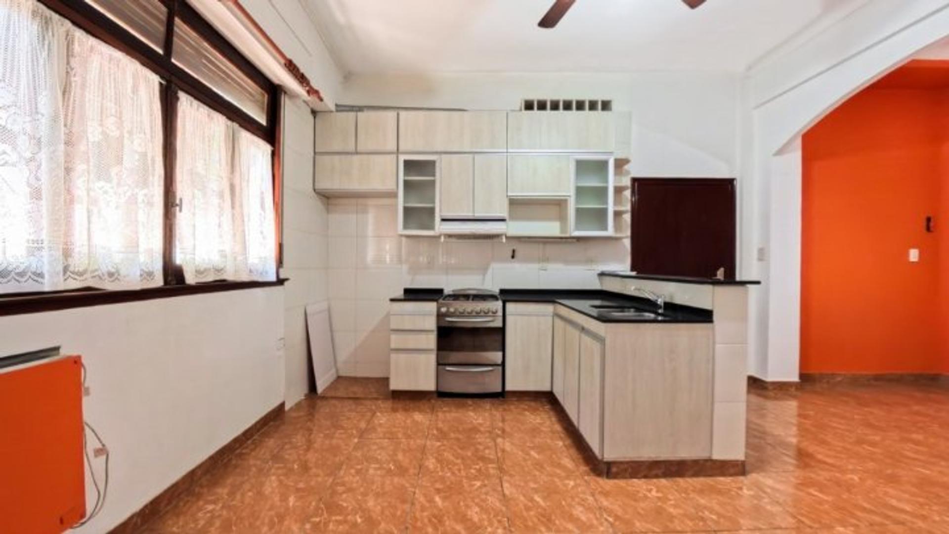 Depto Tipo Casa 3 ambientes con 1 baño